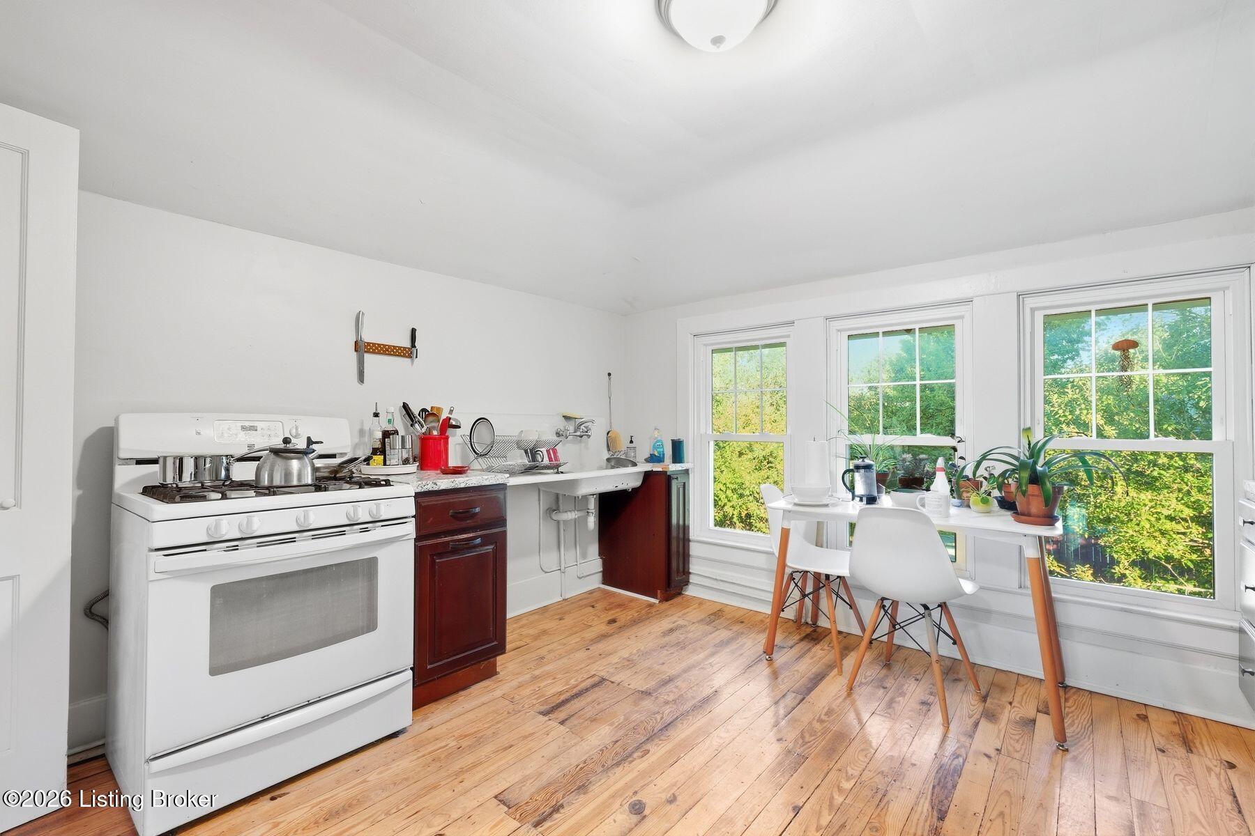 1855 Harvard Dr