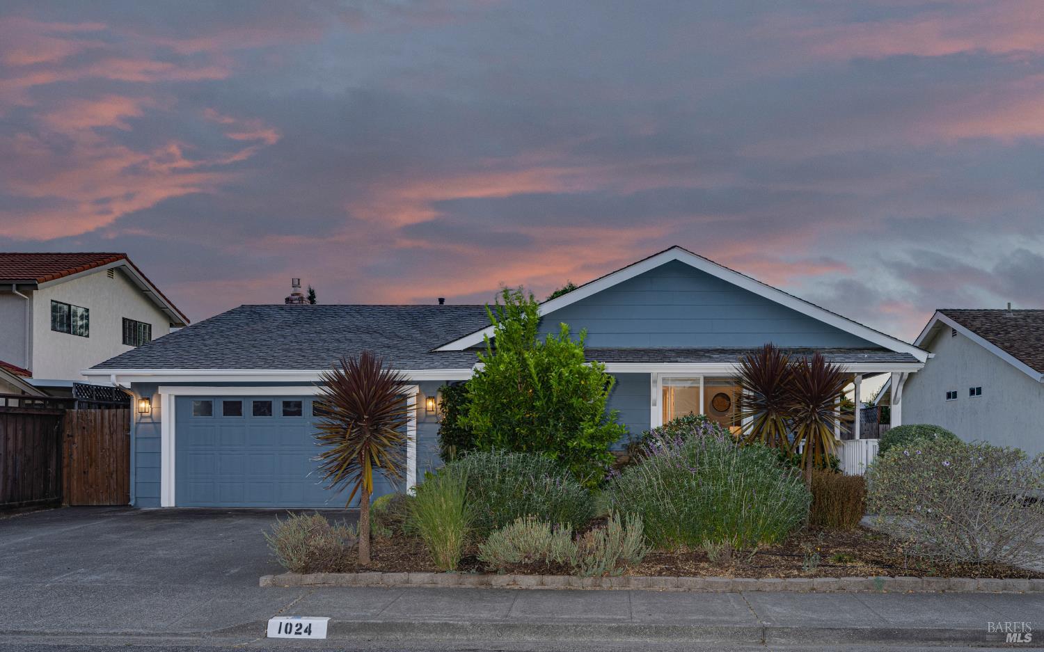 1024 Palmetto Way Petaluma Ca 94954 325079587