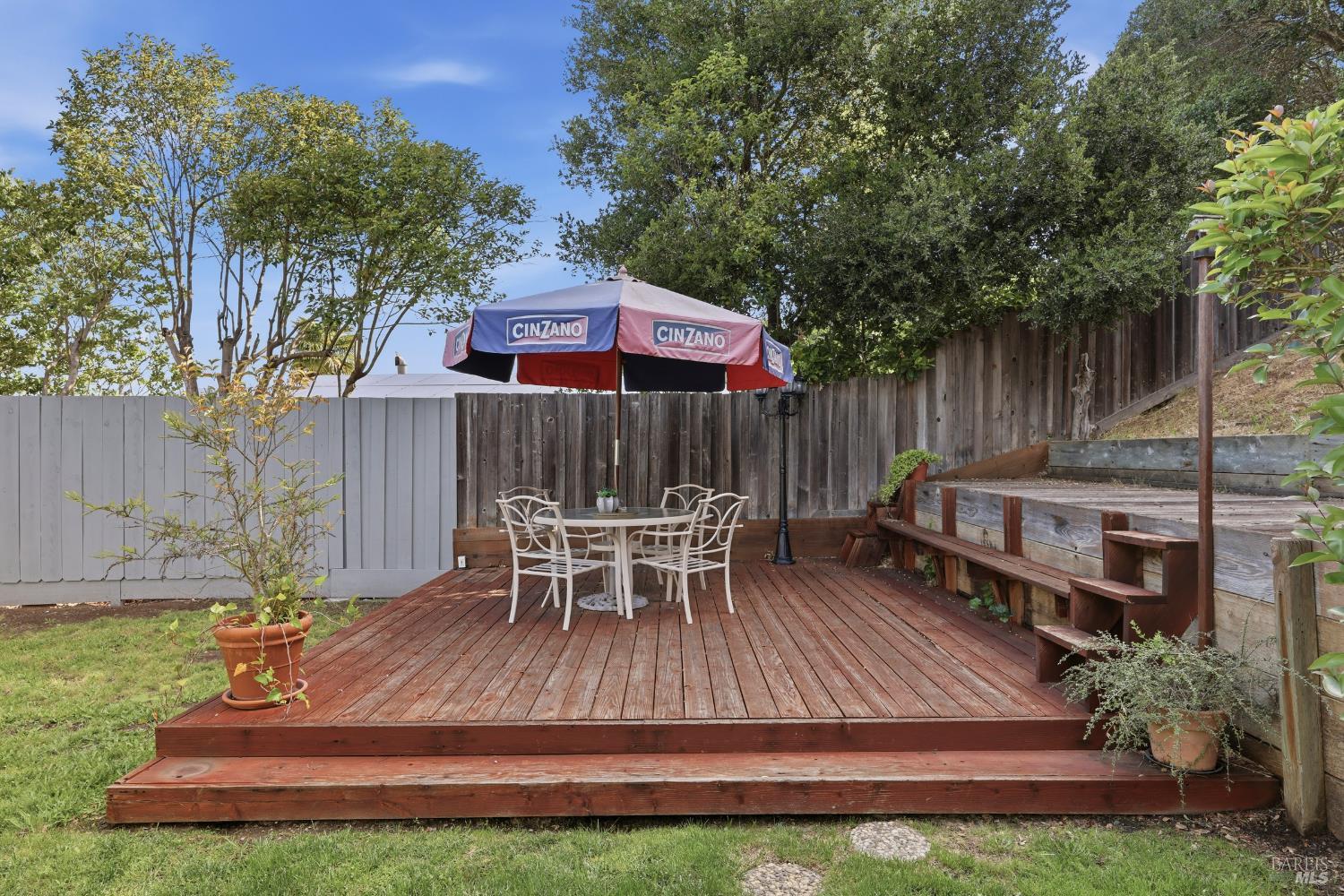 695 Sunset Parkway