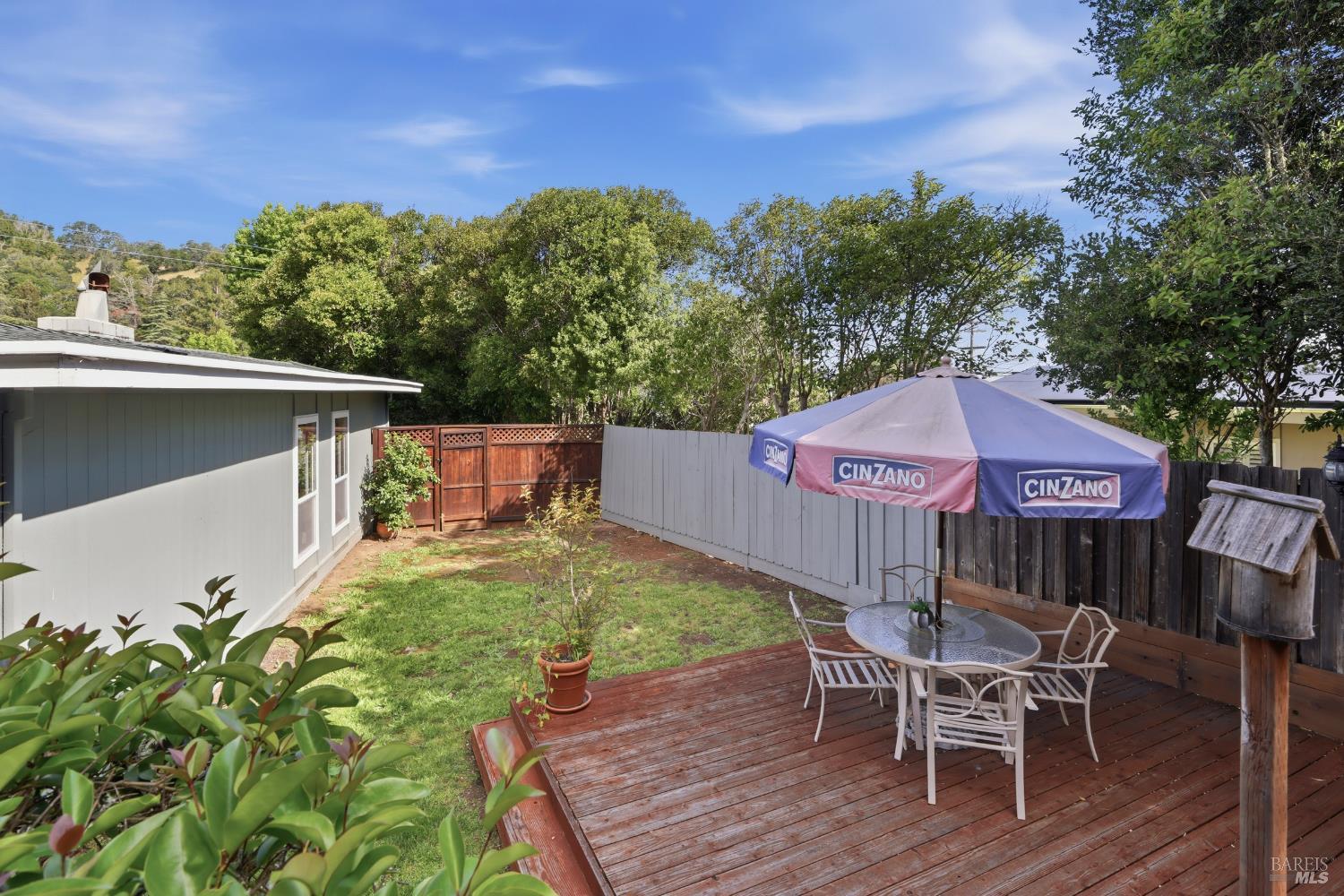 695 Sunset Parkway
