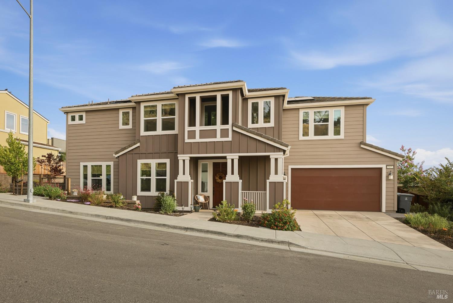 547 Sapphire Street