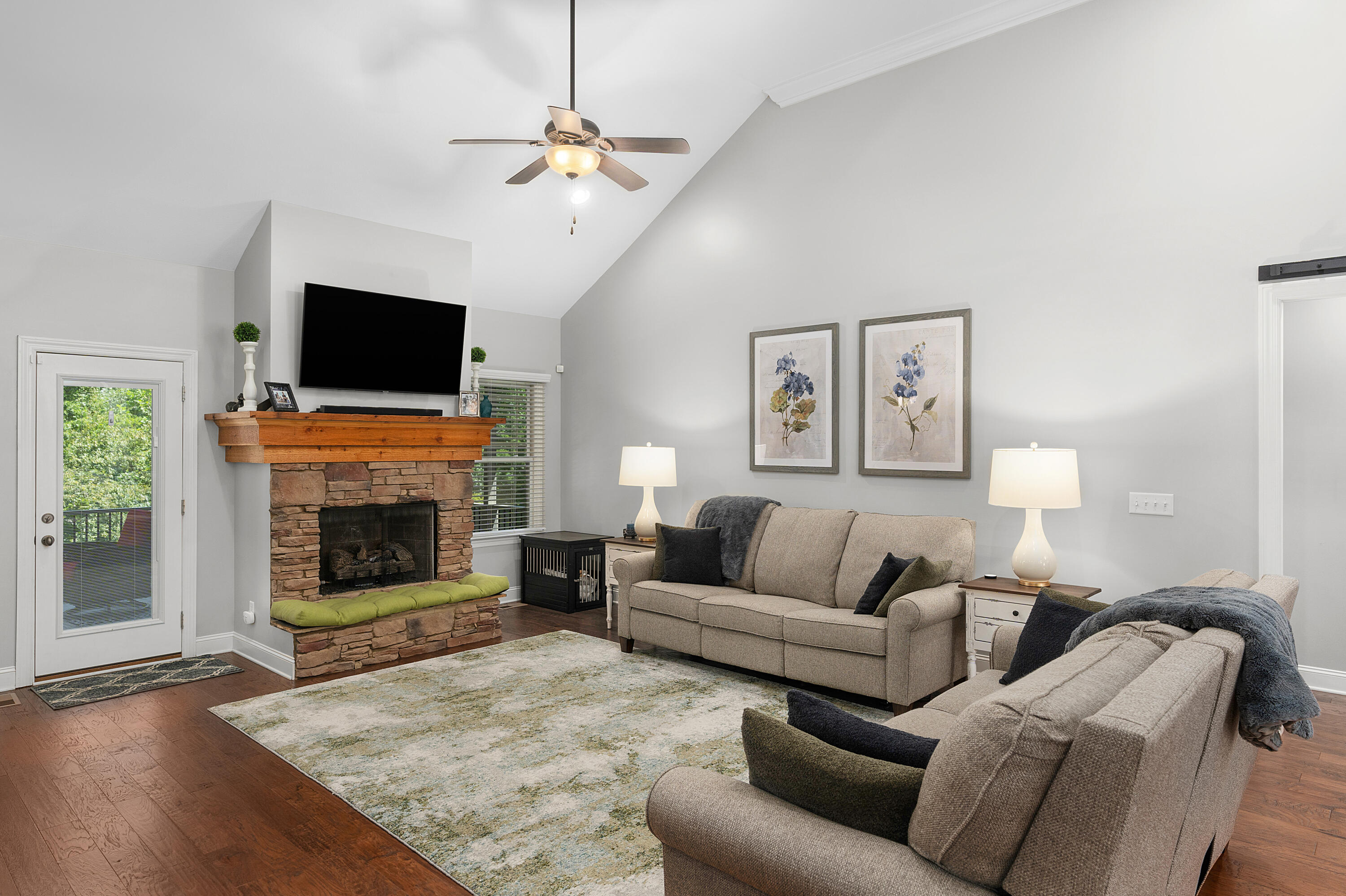 576 Canyon Edge Lane