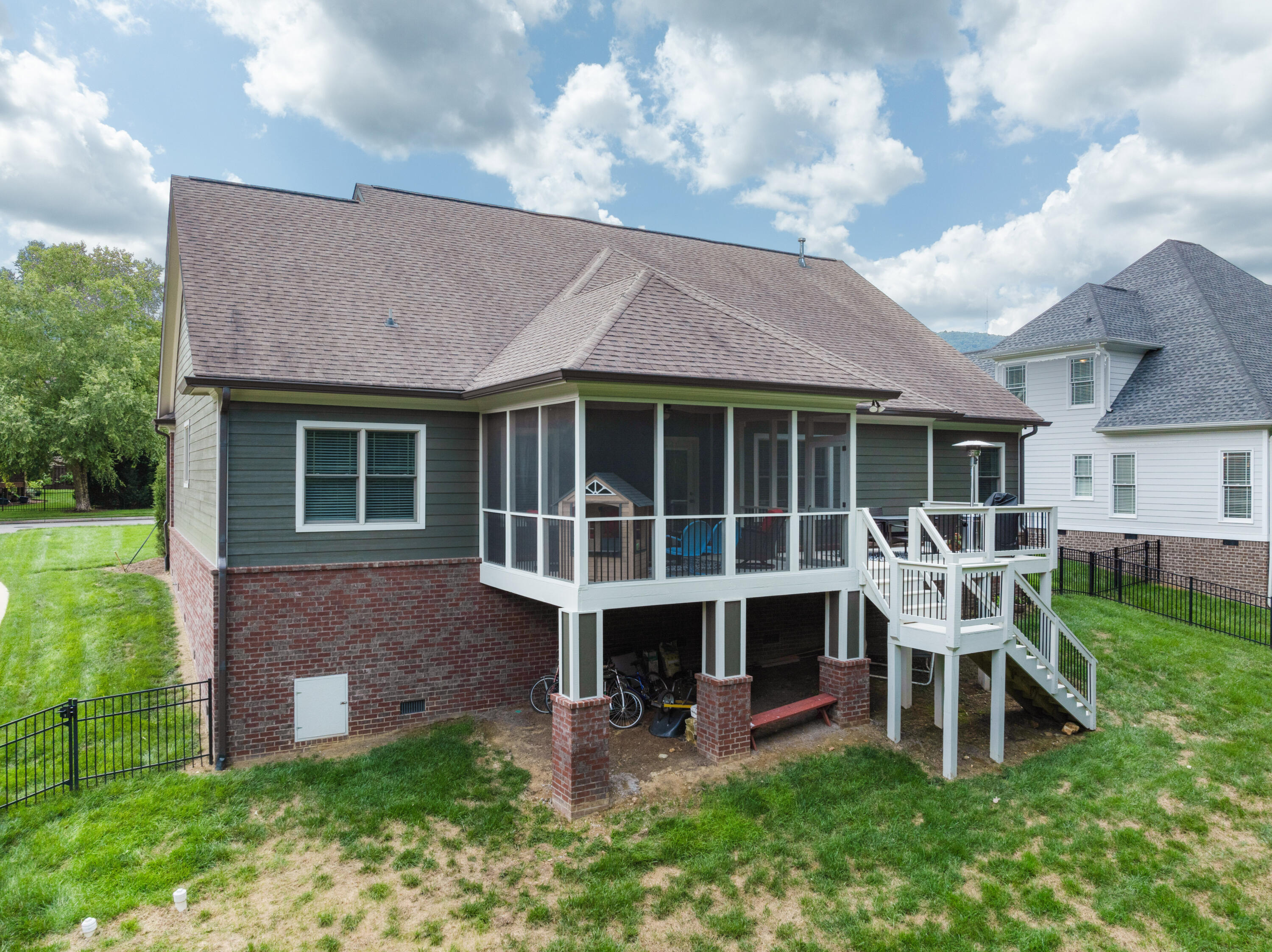 576 Canyon Edge Lane