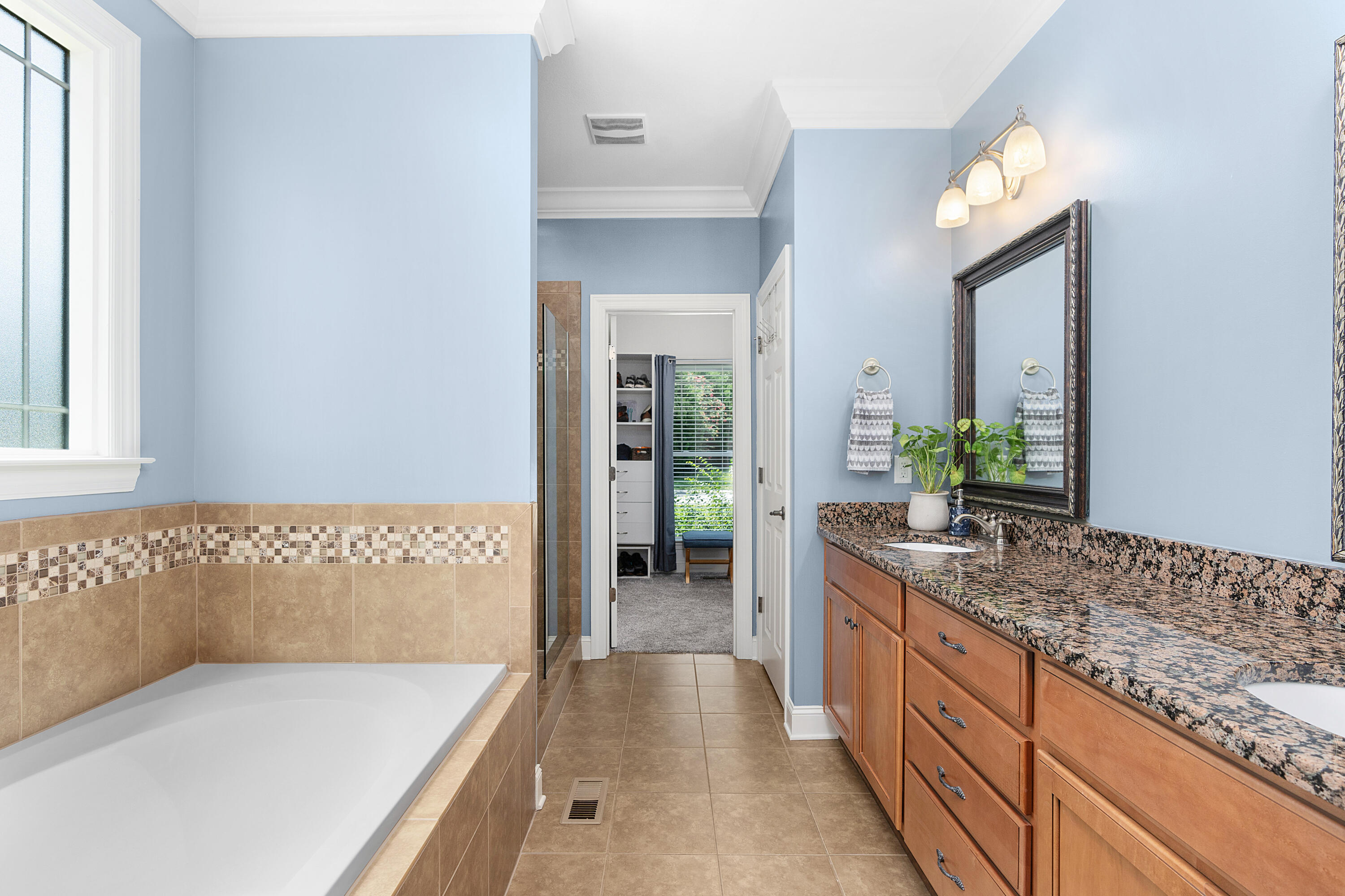 576 Canyon Edge Lane