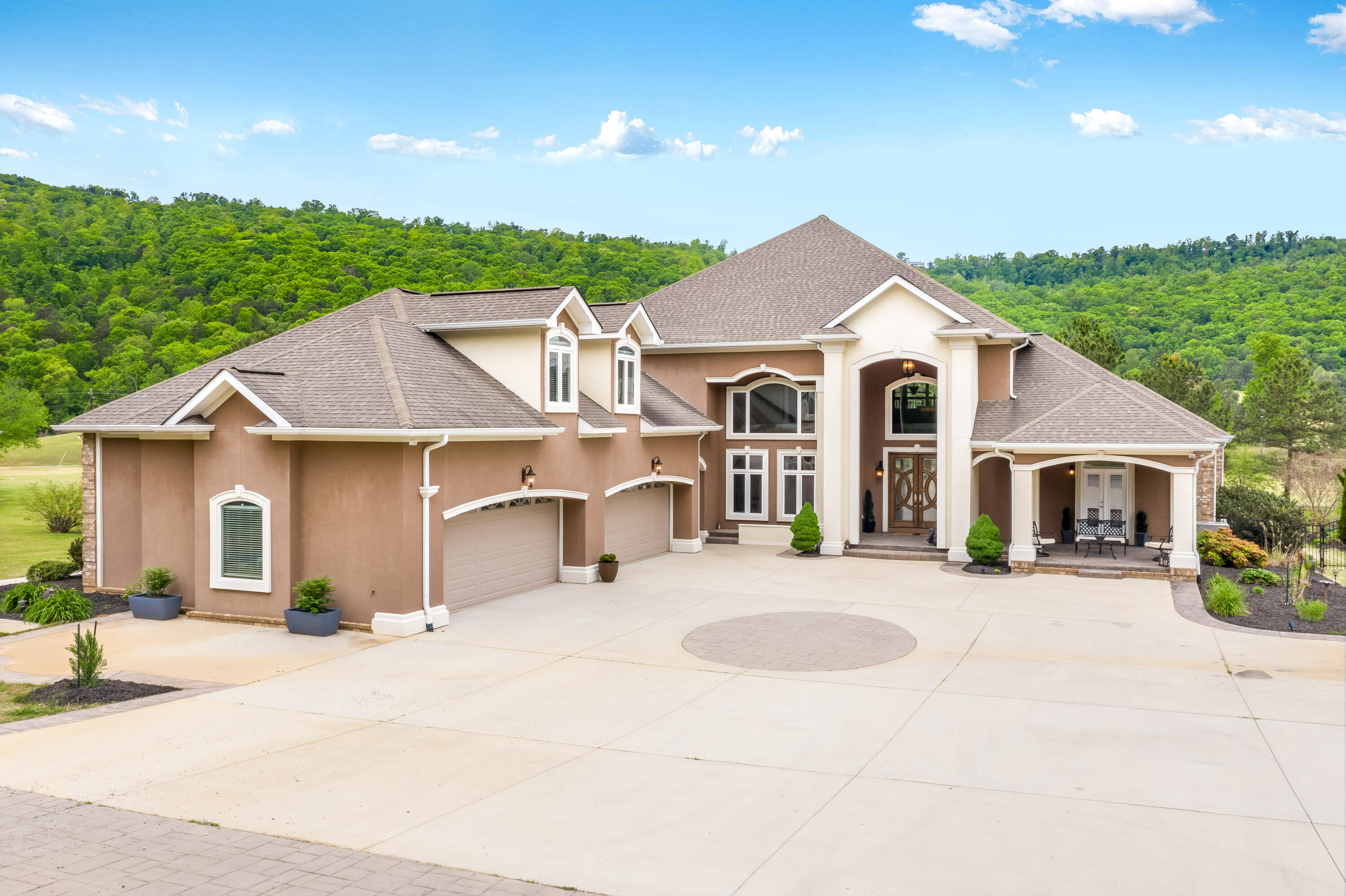 594 Castle Drive