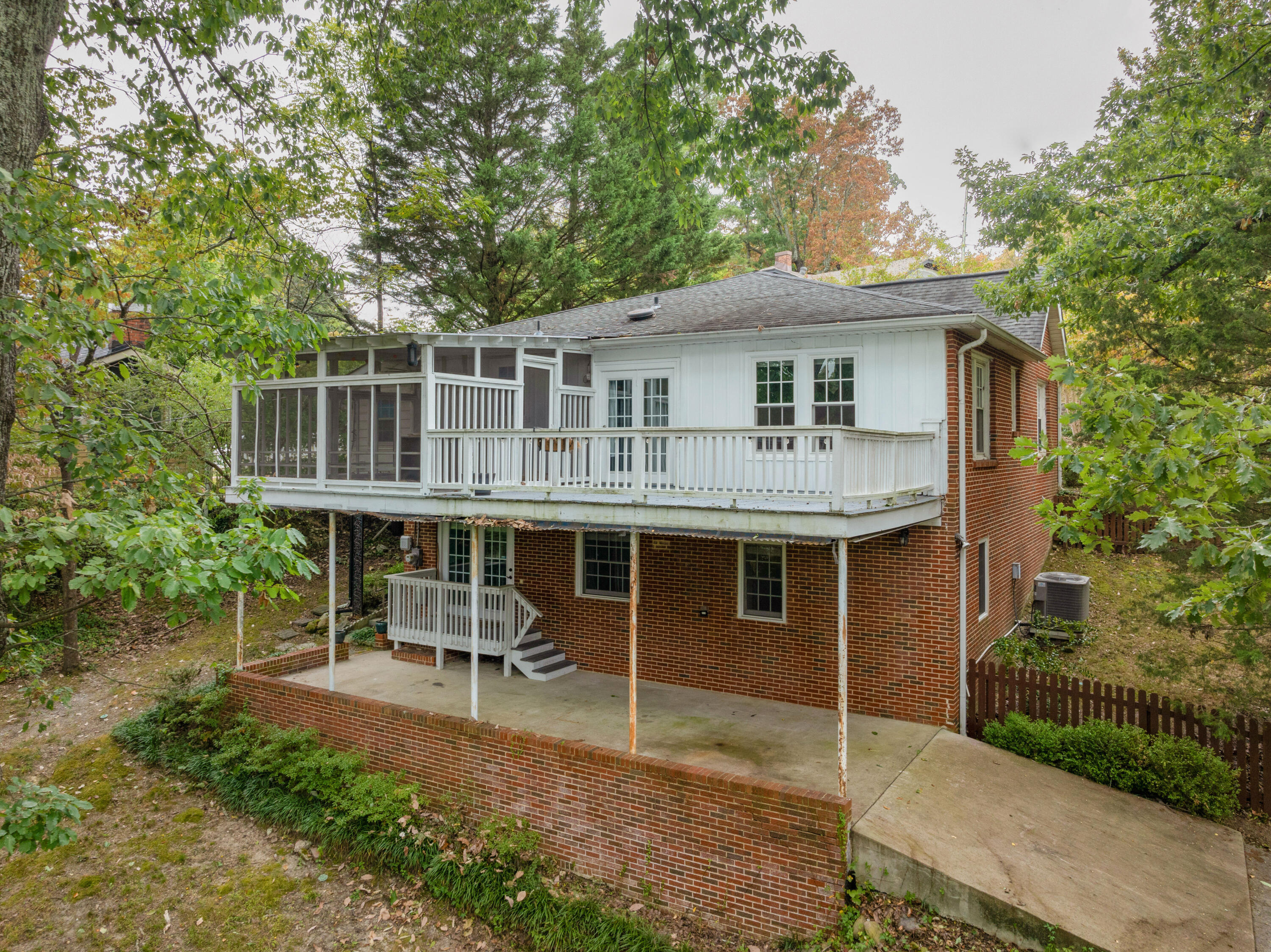 1238 Highland Drive