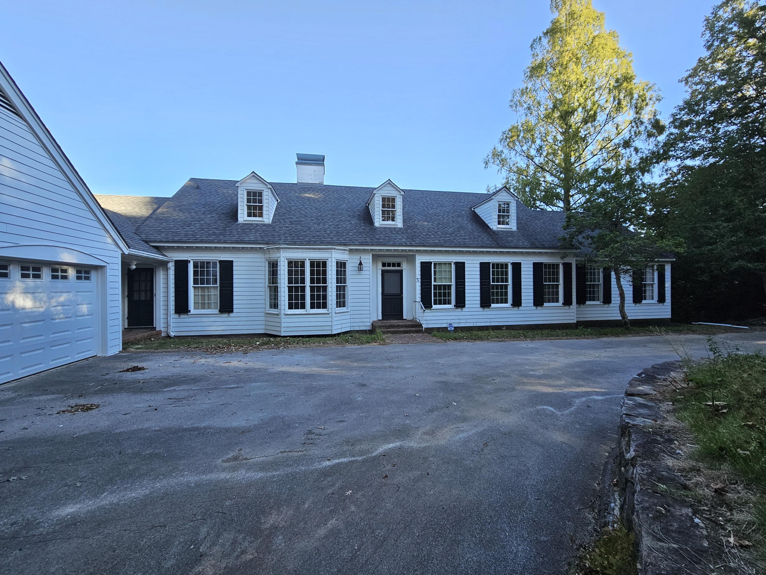 3 W Bartram Road