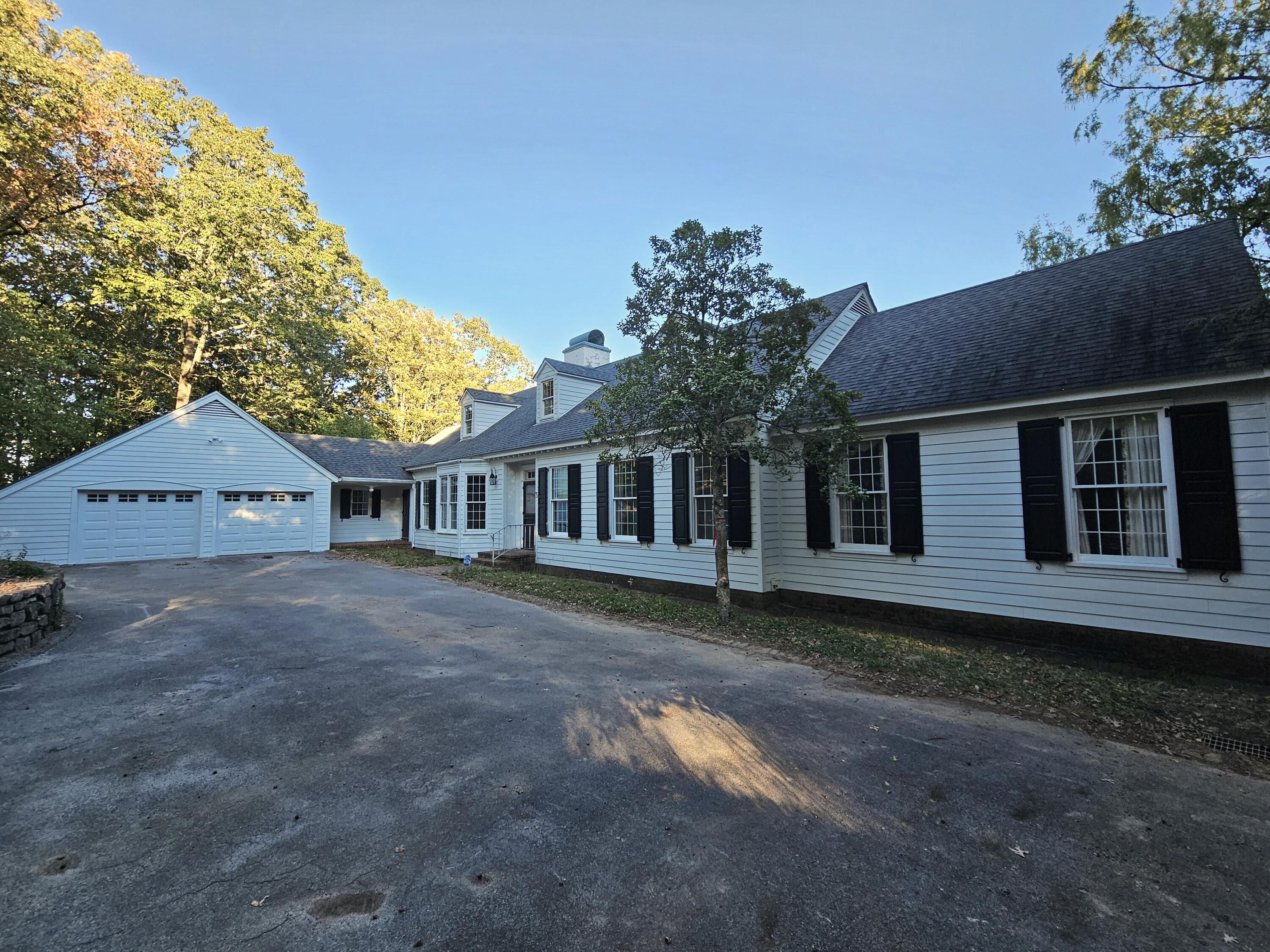 3 W Bartram Road