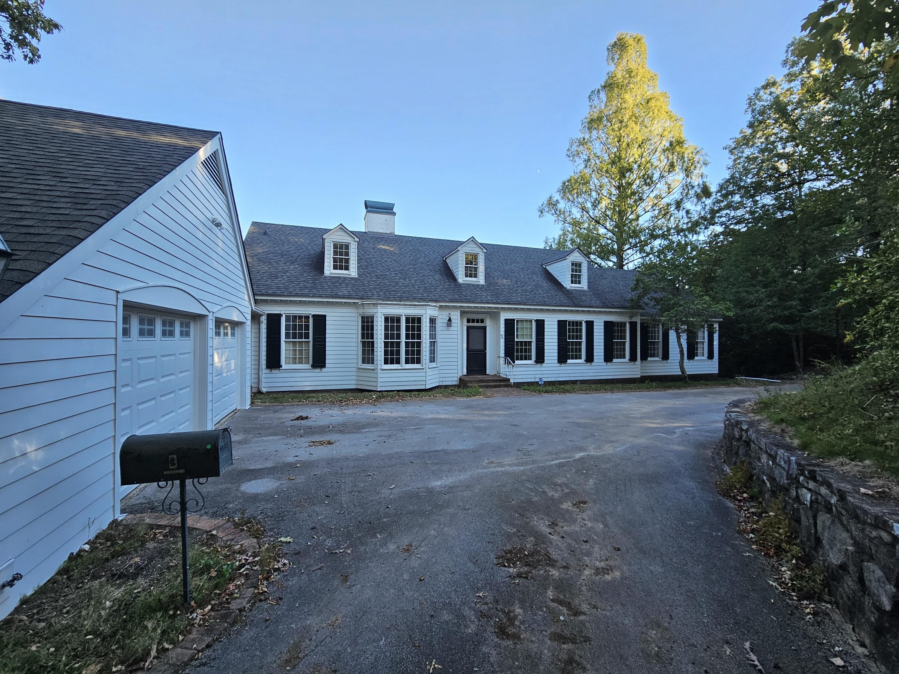 3 W Bartram Road