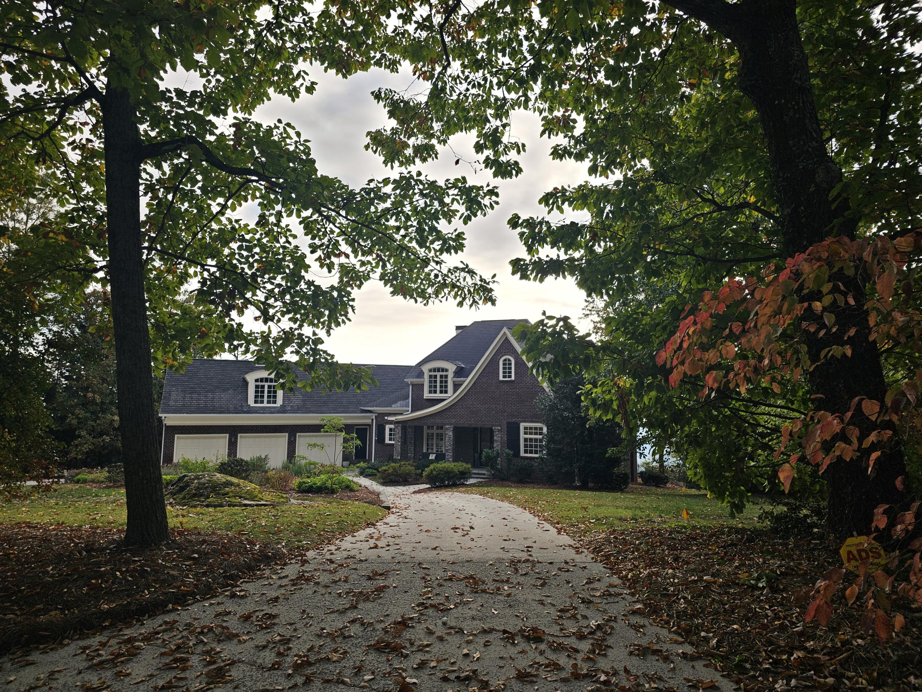 1615 Fairy Dell Trail
