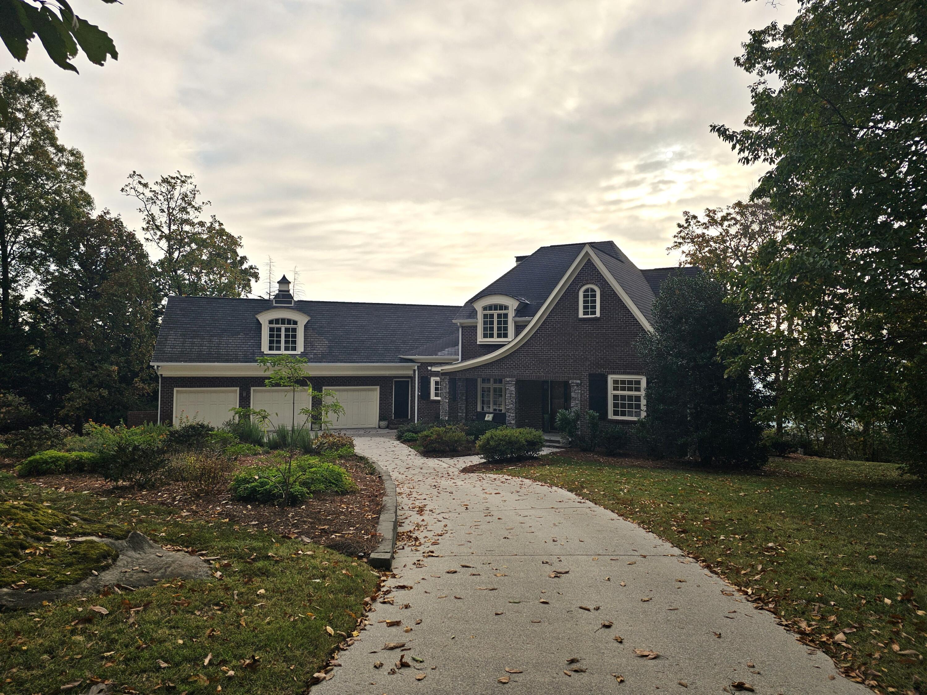 1615 Fairy Dell Trail