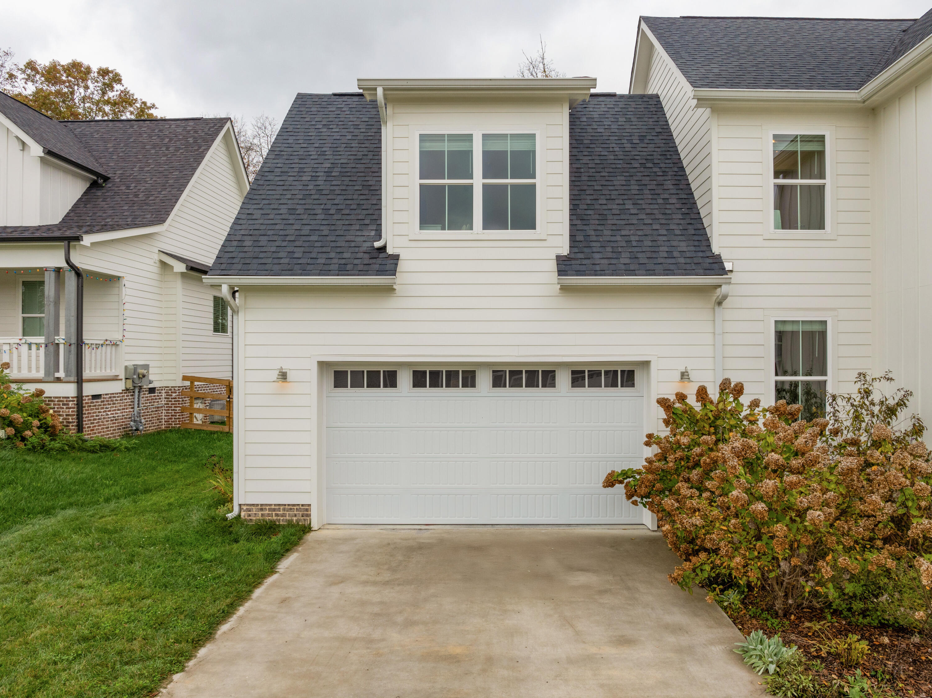 2831 Signal Farms Lane, 10