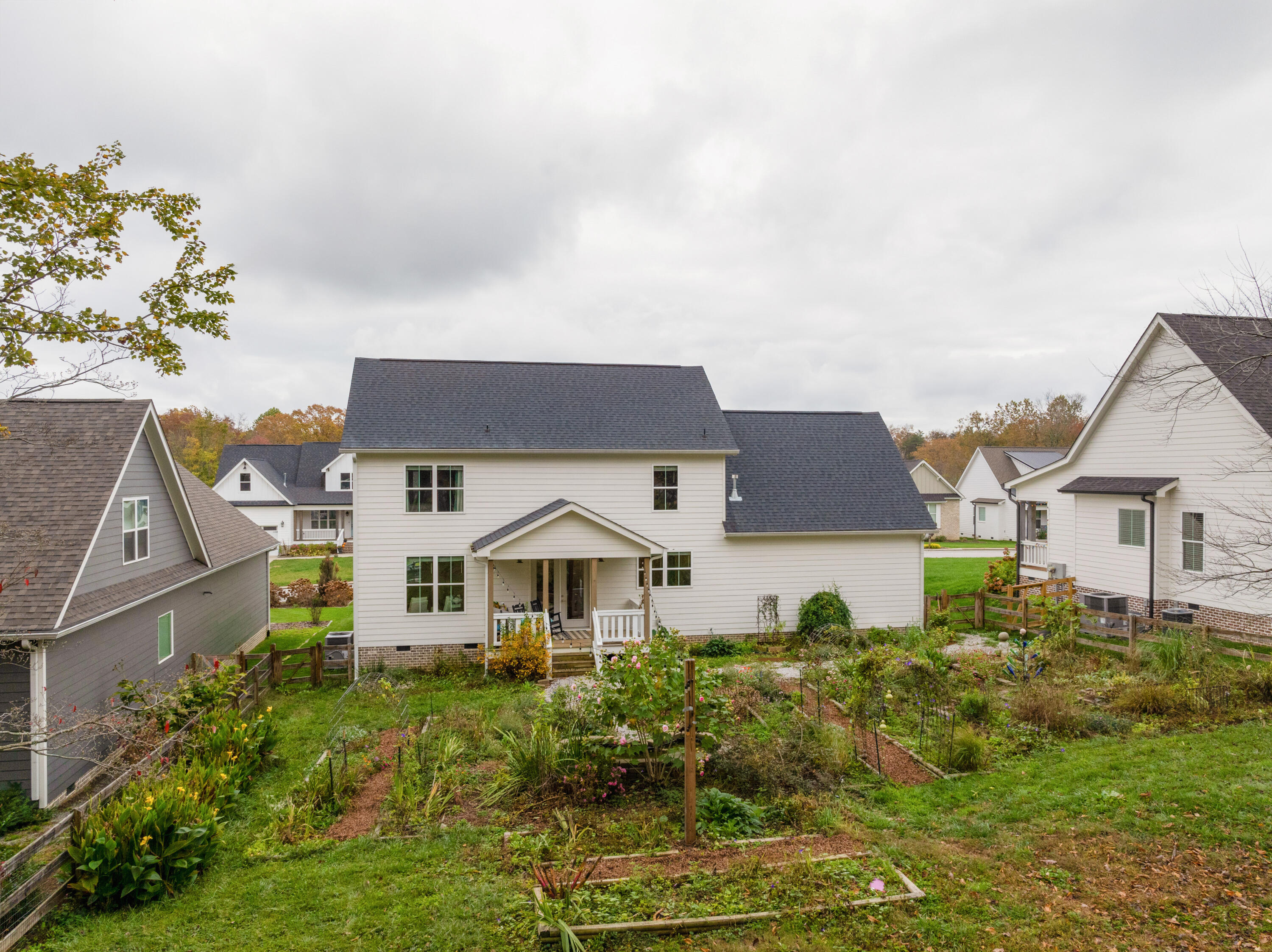 2831 Signal Farms Lane, 10