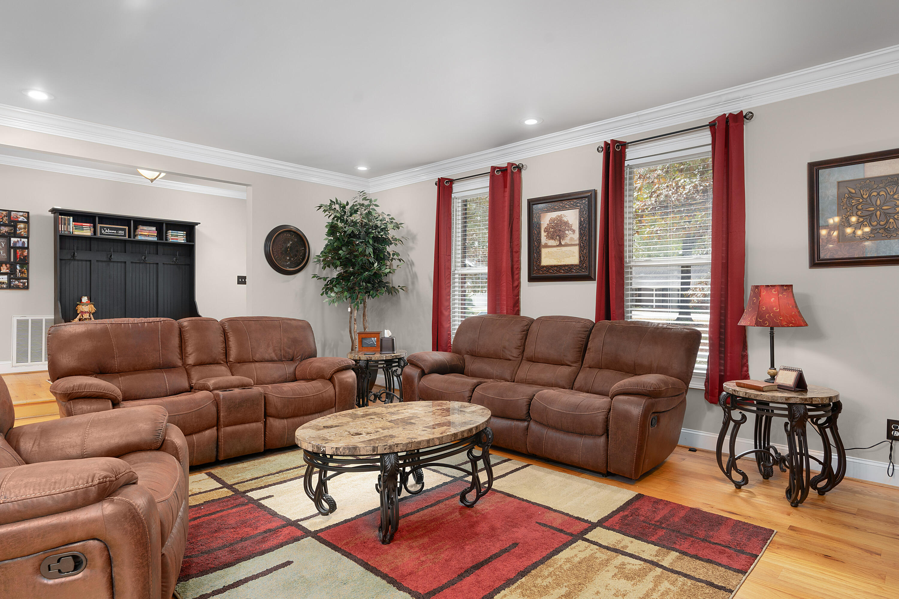 407 Valleybrook Road