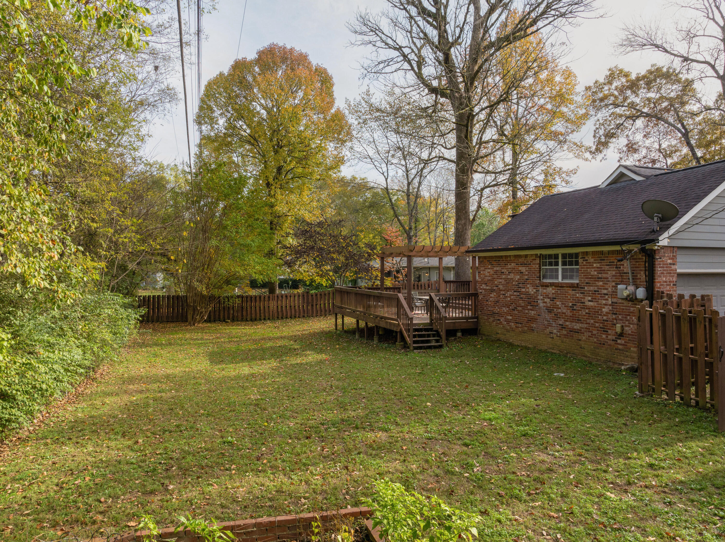 407 Valleybrook Road
