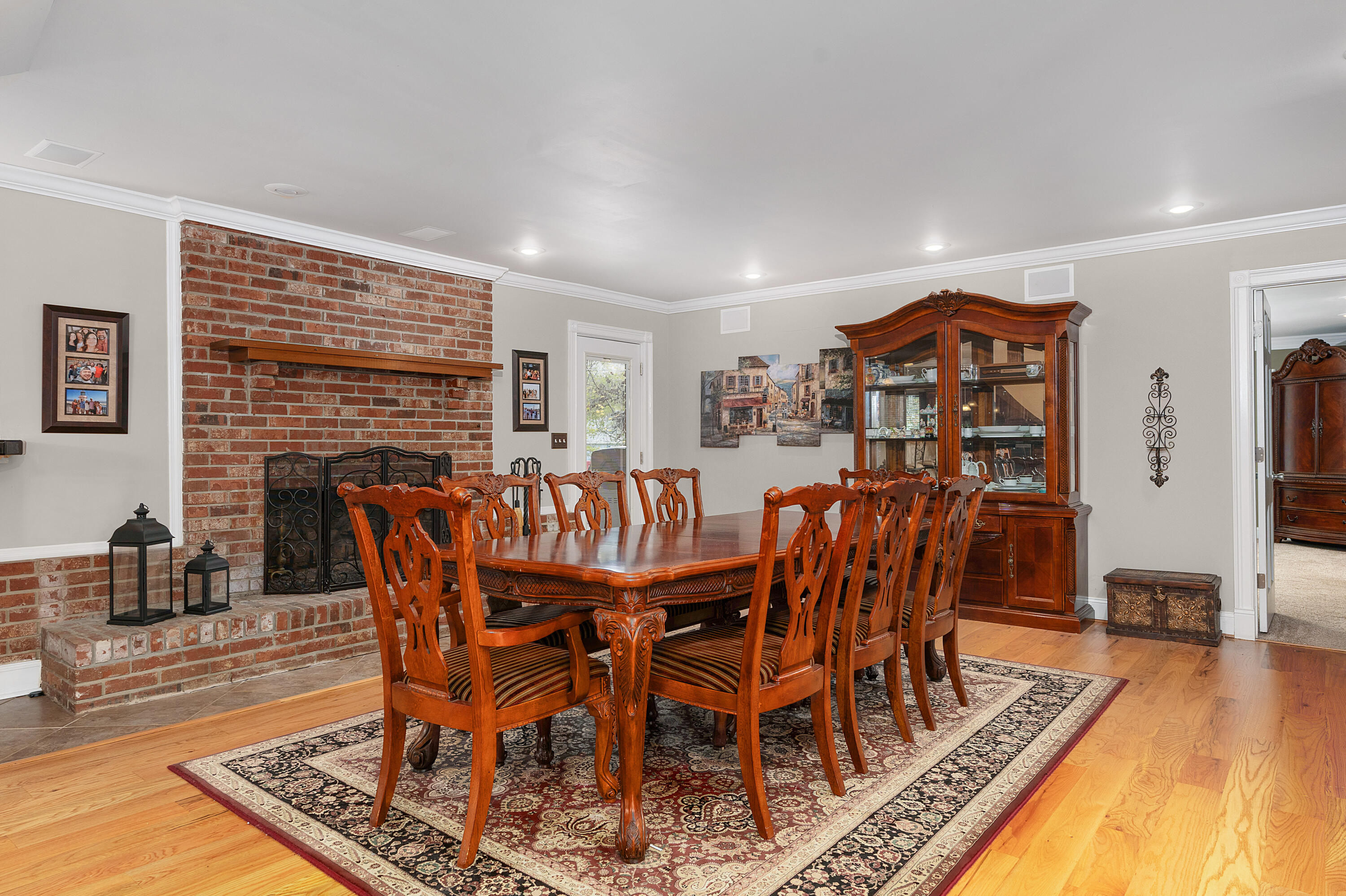 407 Valleybrook Road
