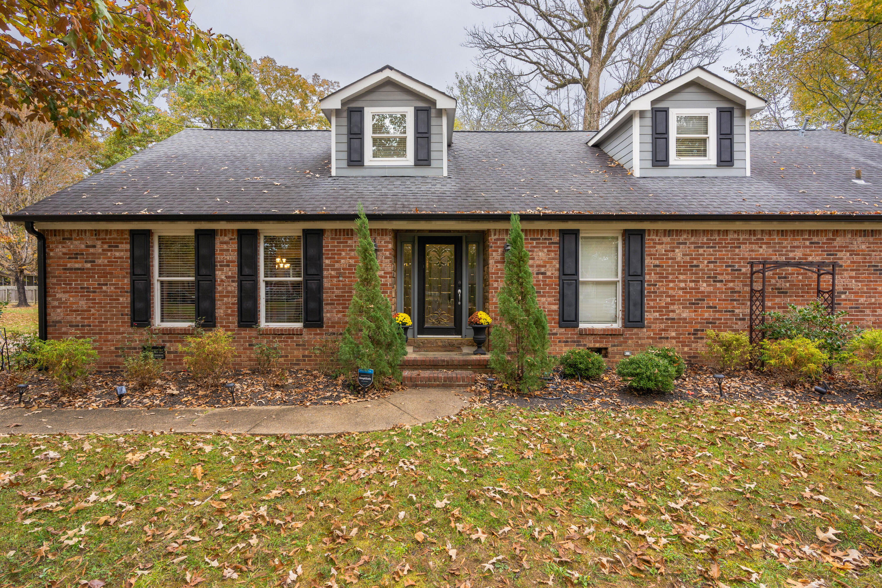 407 Valleybrook Road