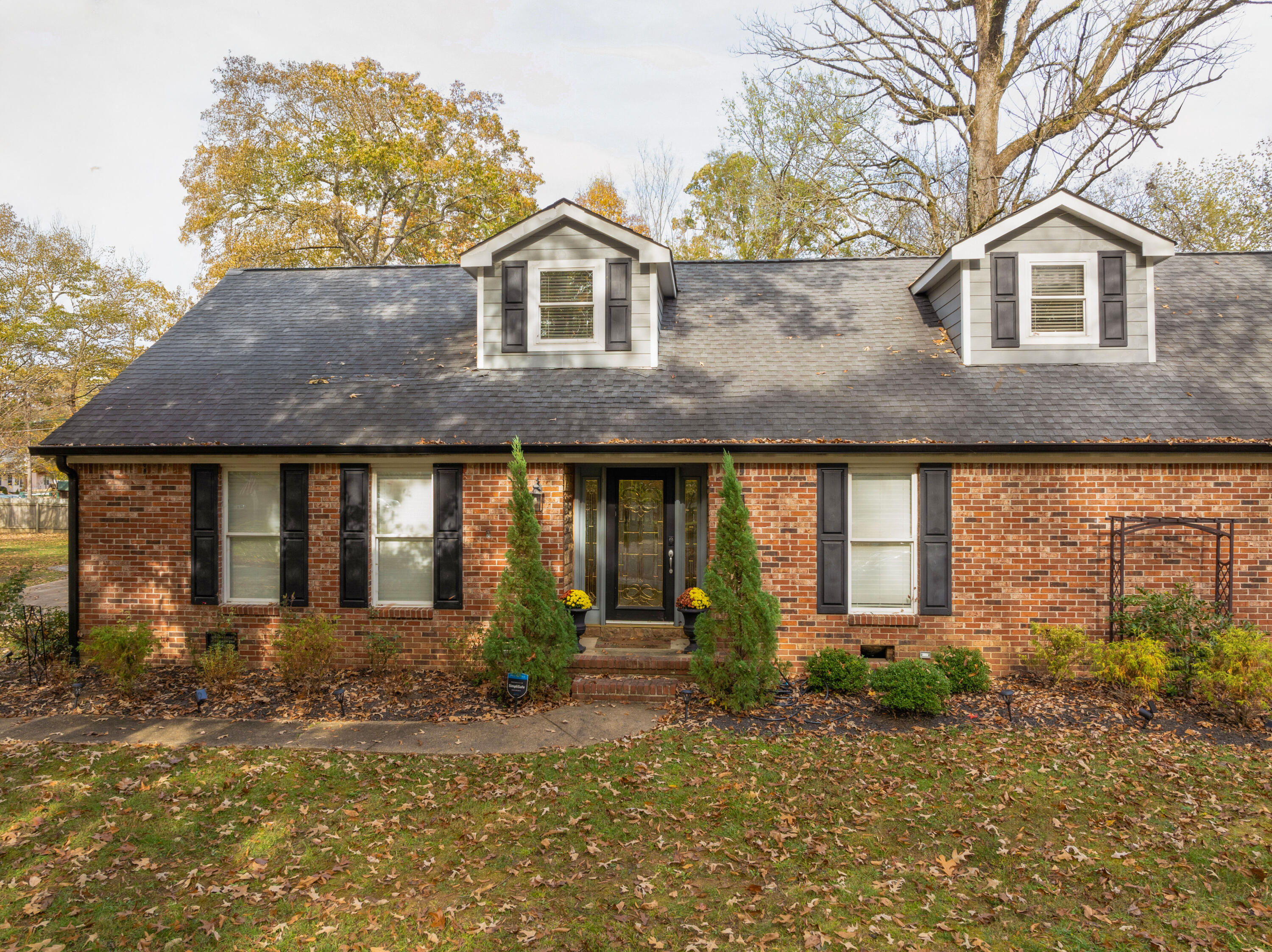 407 Valleybrook Road