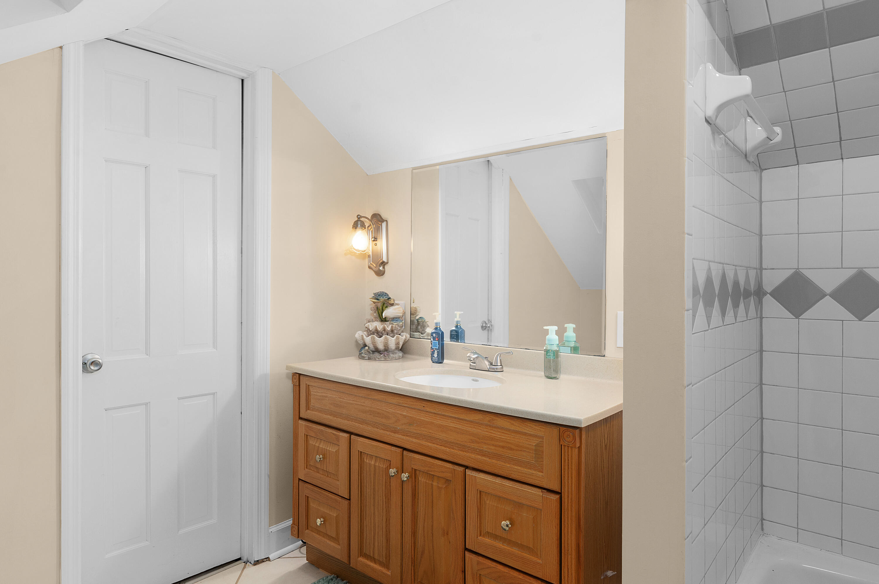 407 Valleybrook Road