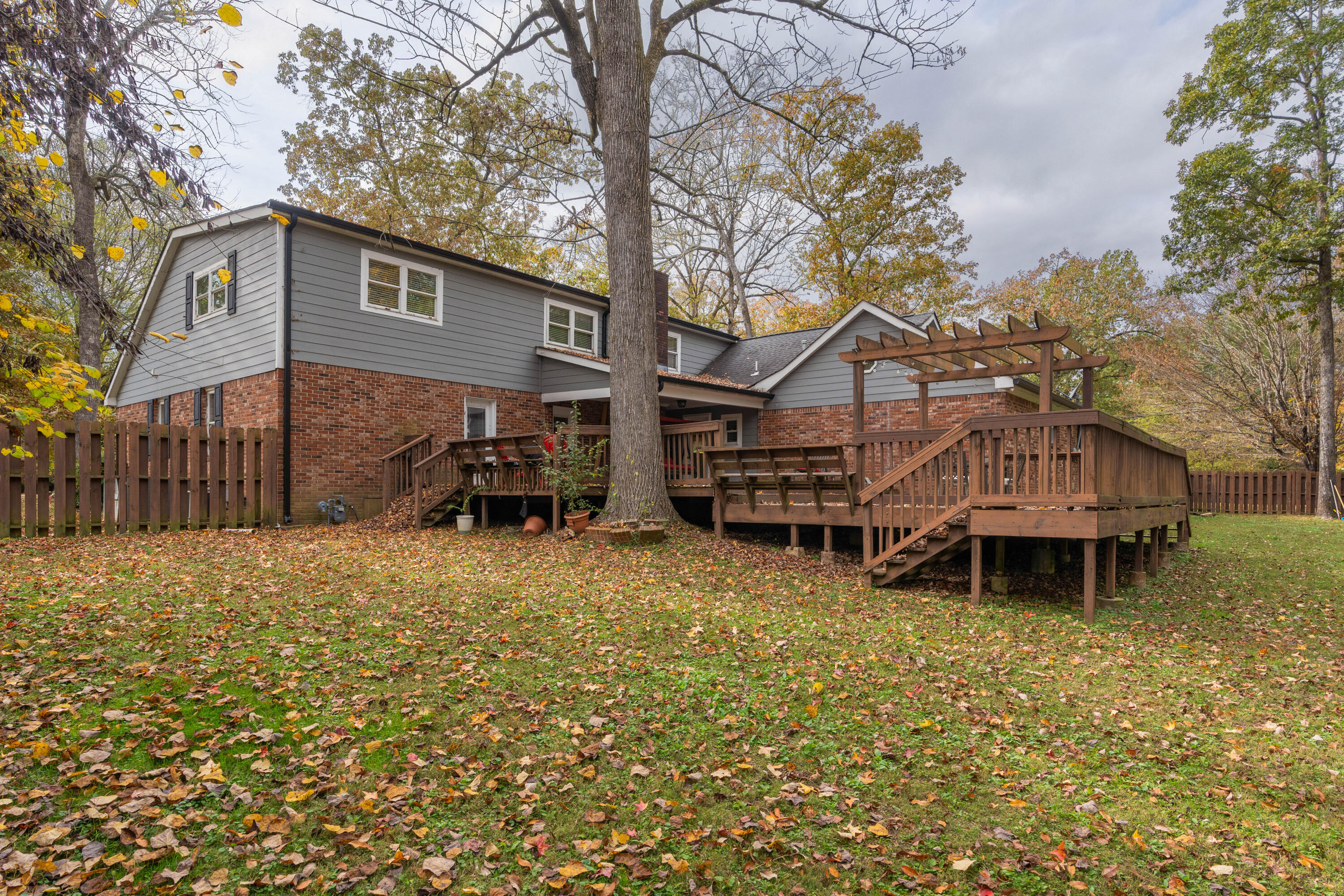 407 Valleybrook Road