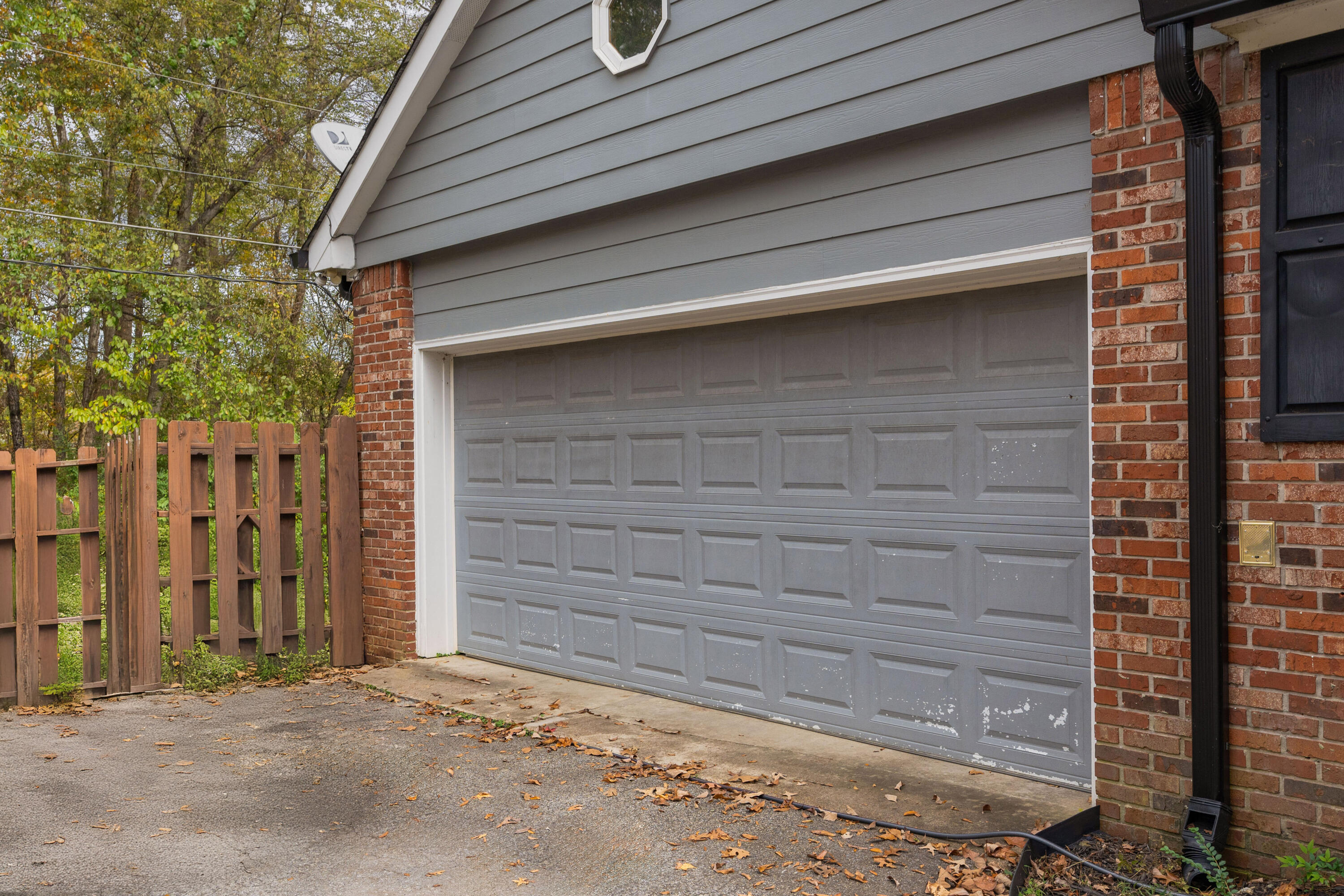 407 Valleybrook Road