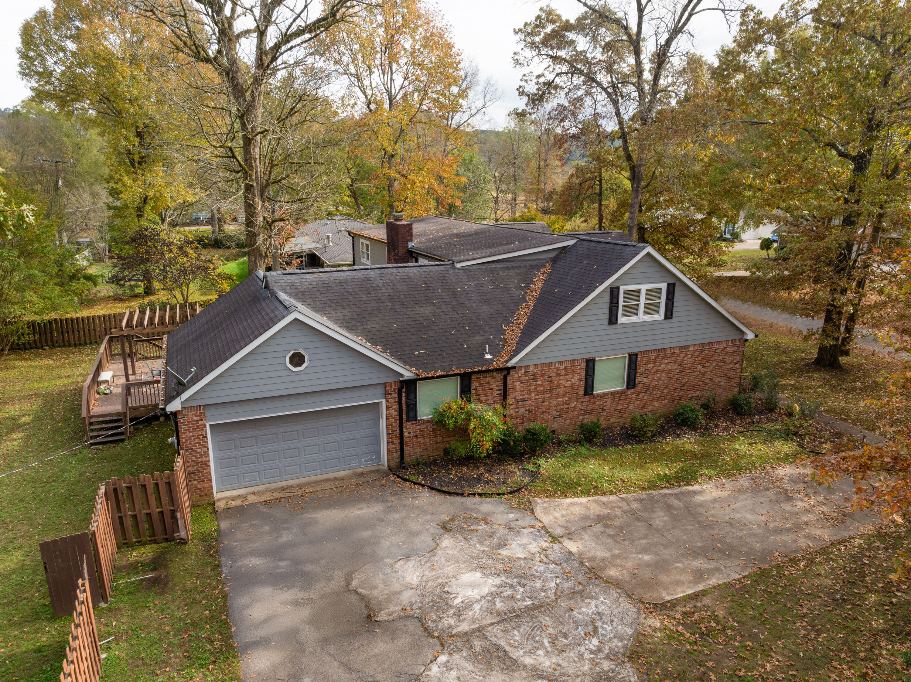 407 Valleybrook Road
