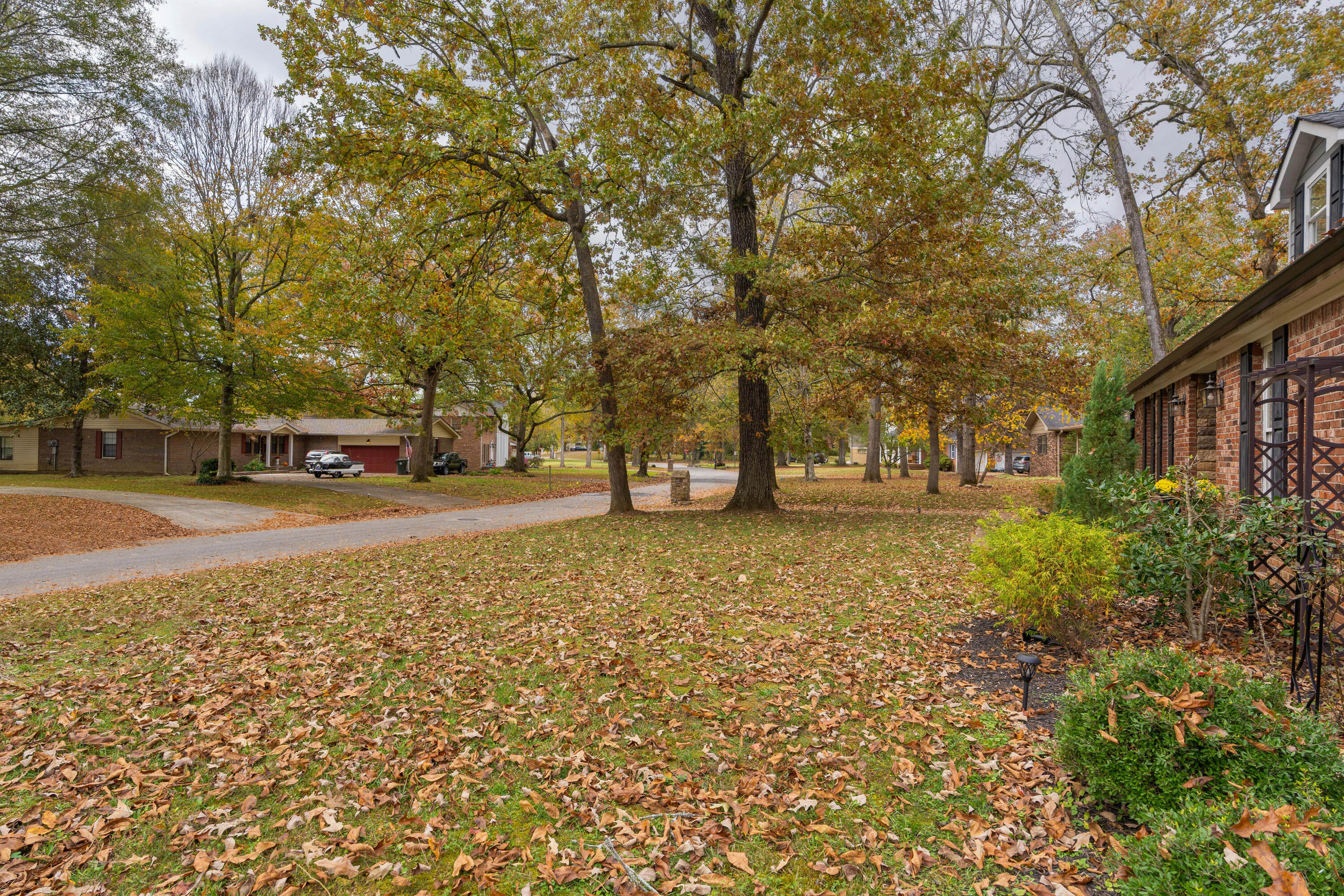 407 Valleybrook Road