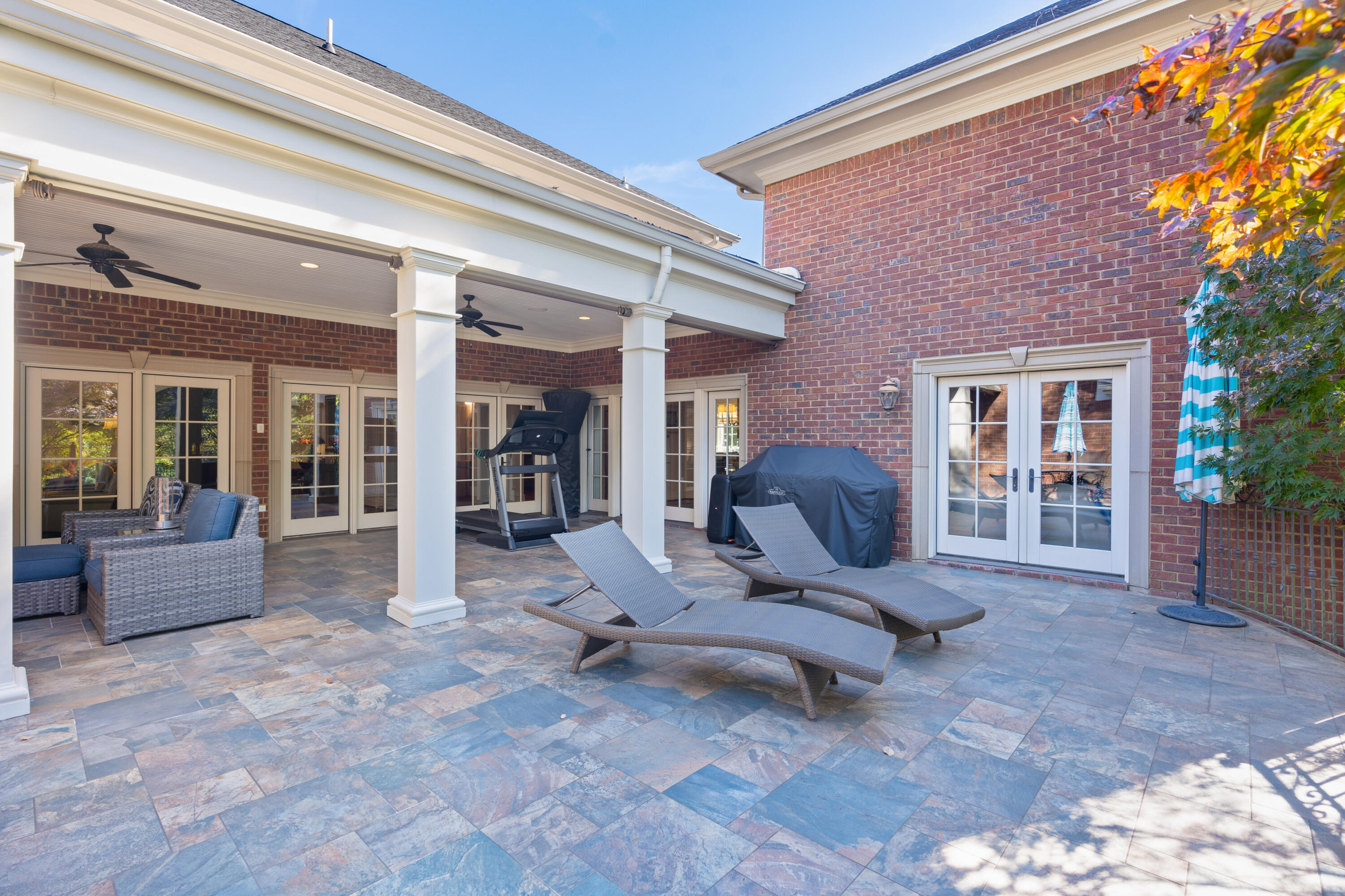 1508 Lyndhurst Drive