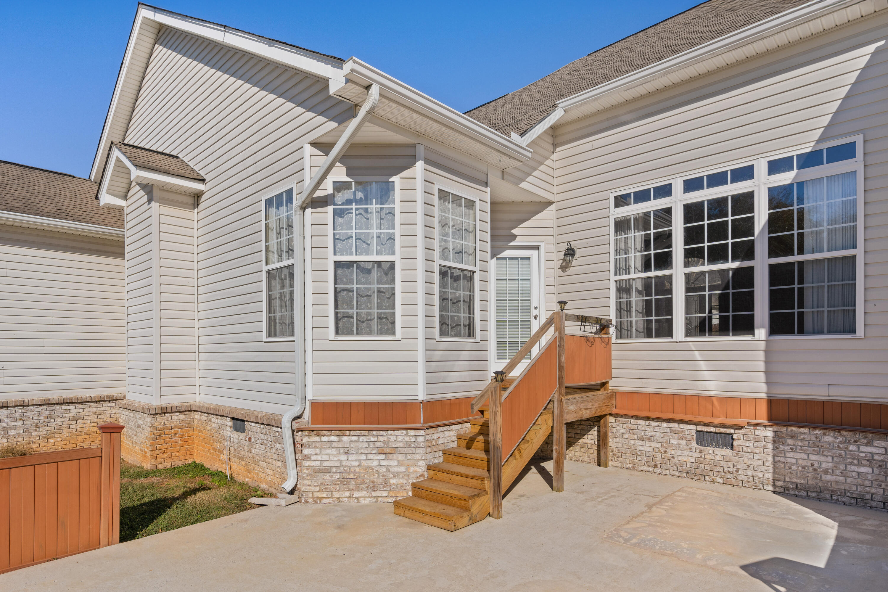 1542 Courtland Drive