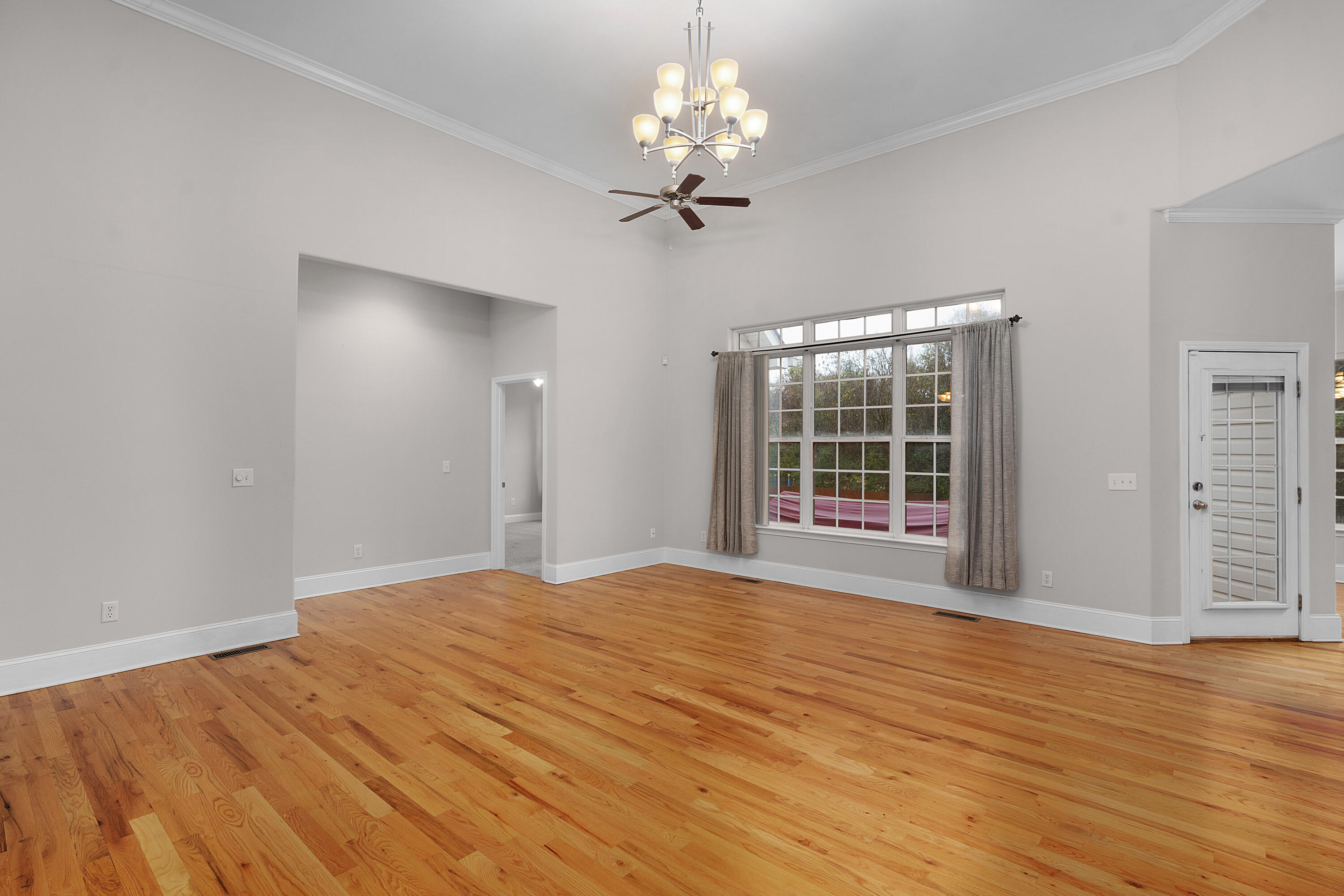 1542 Courtland Drive