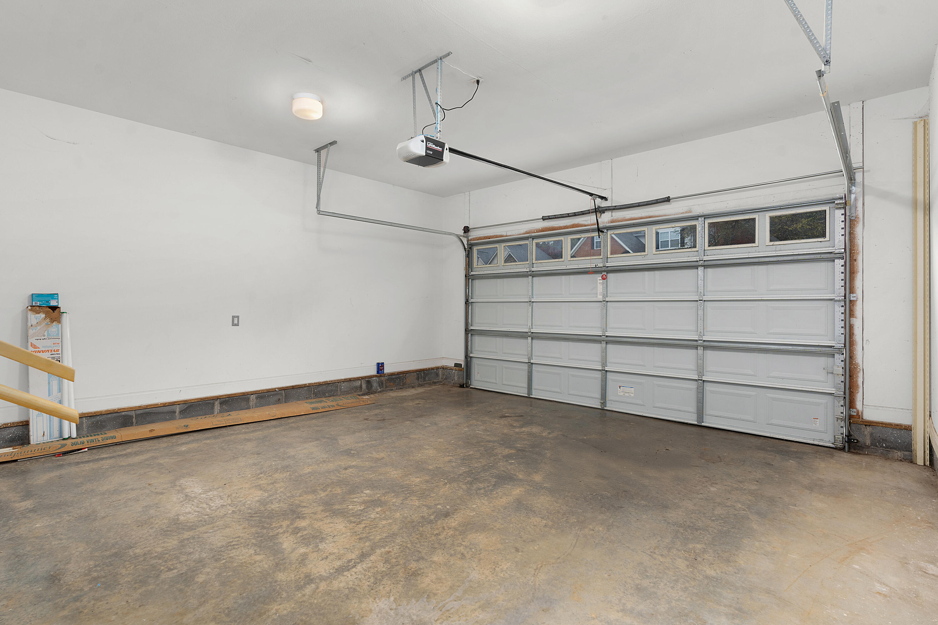 1542 Courtland Drive