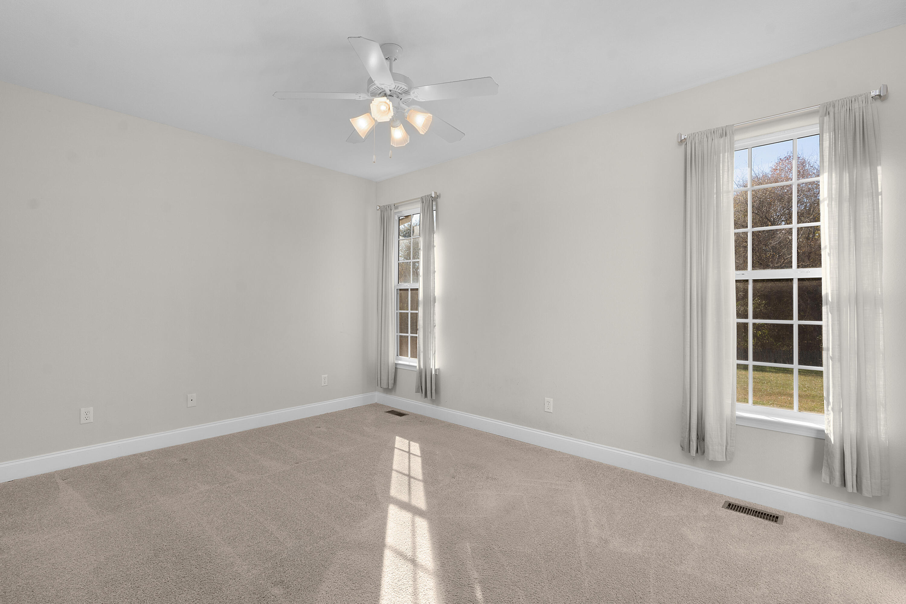 1542 Courtland Drive