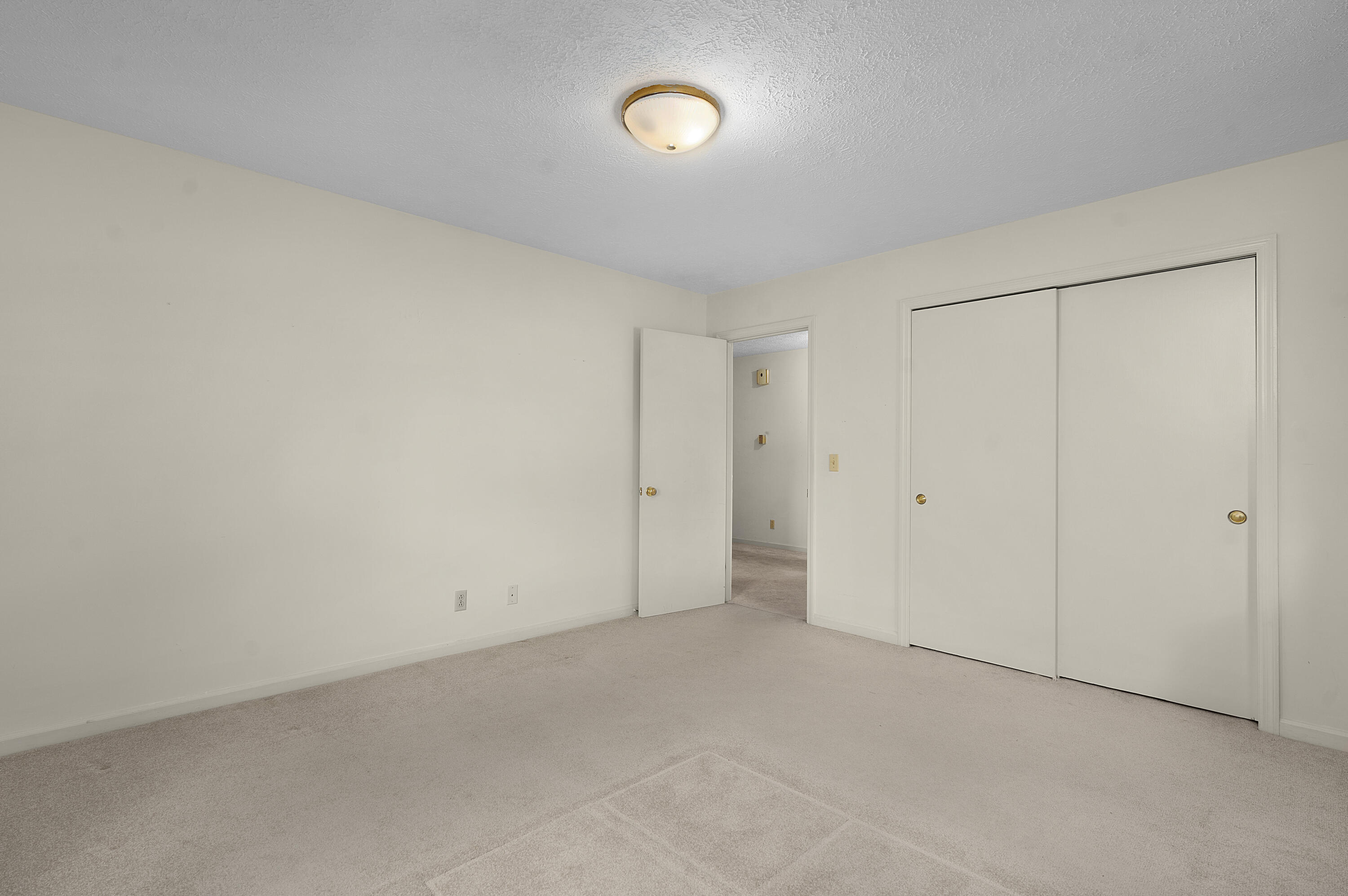 178 Quinton Drive SW