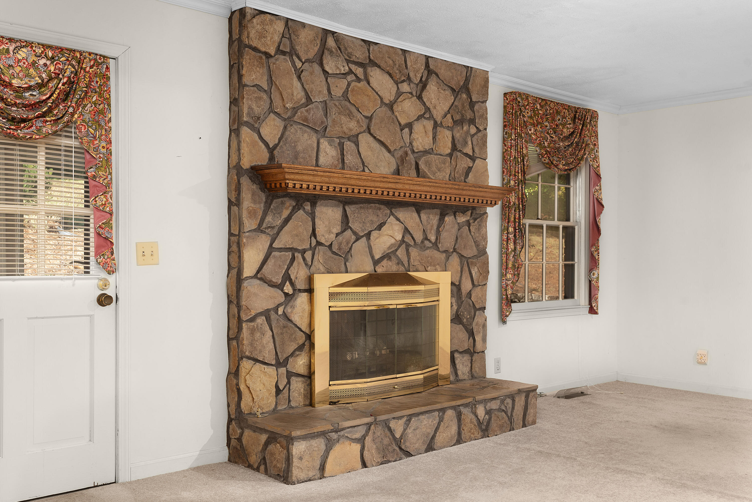 178 Quinton Drive SW