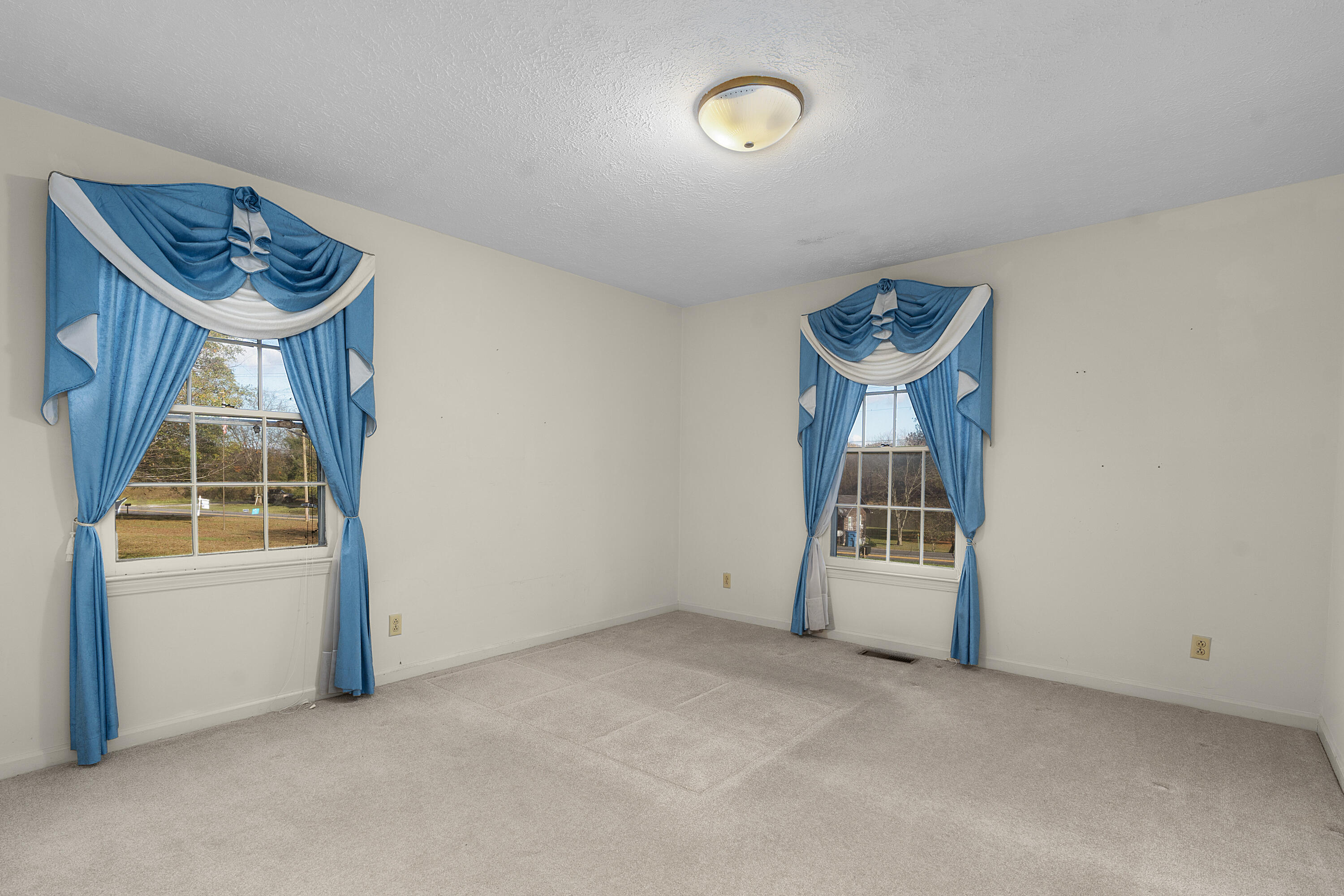 178 Quinton Drive SW