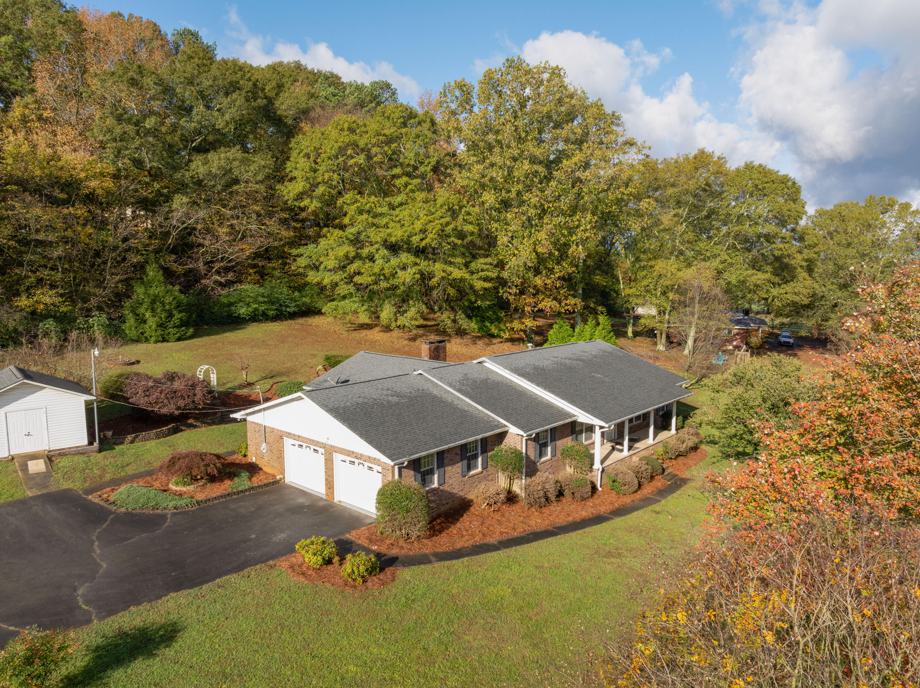 178 Quinton Drive SW