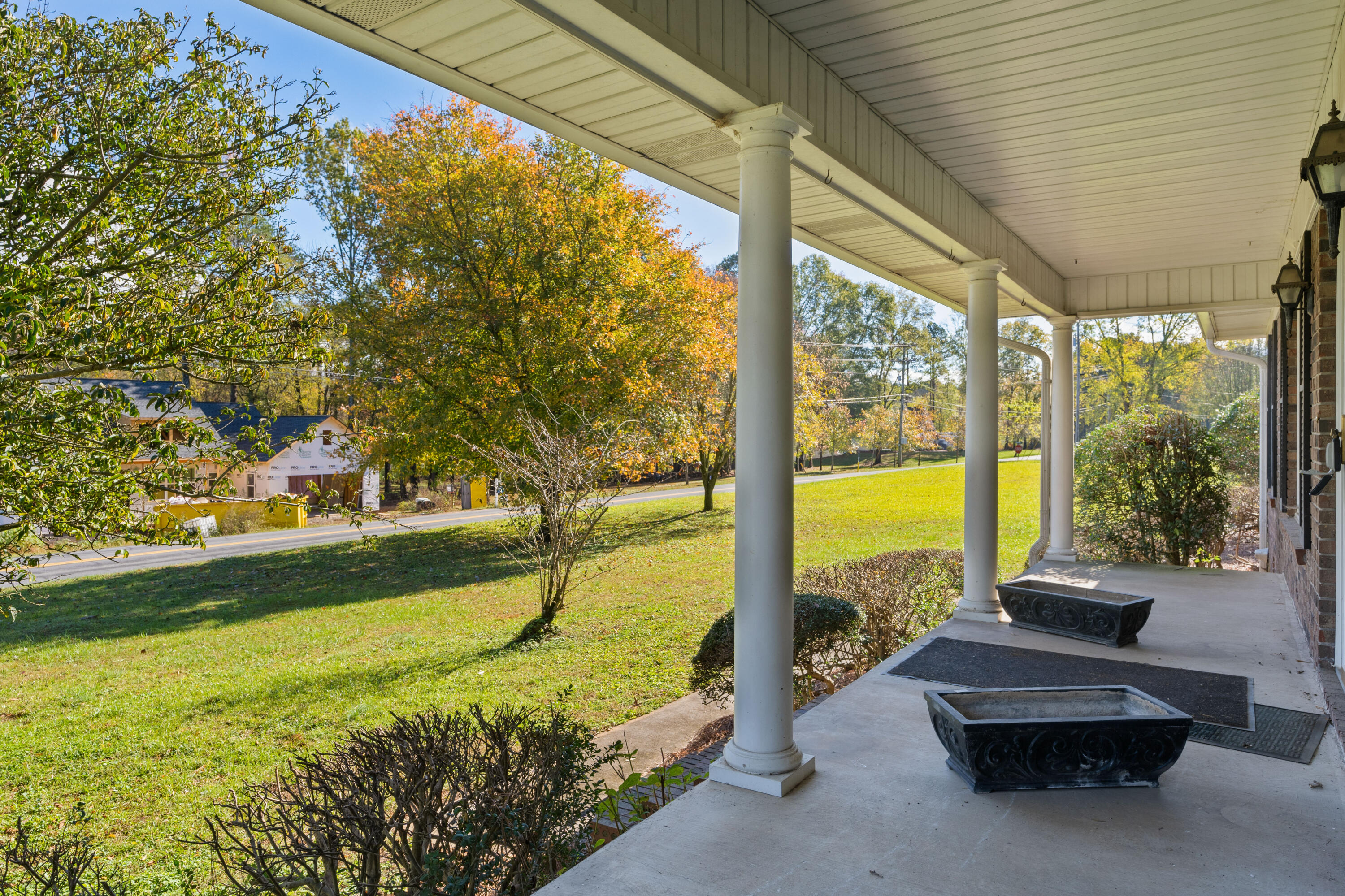 178 Quinton Drive SW