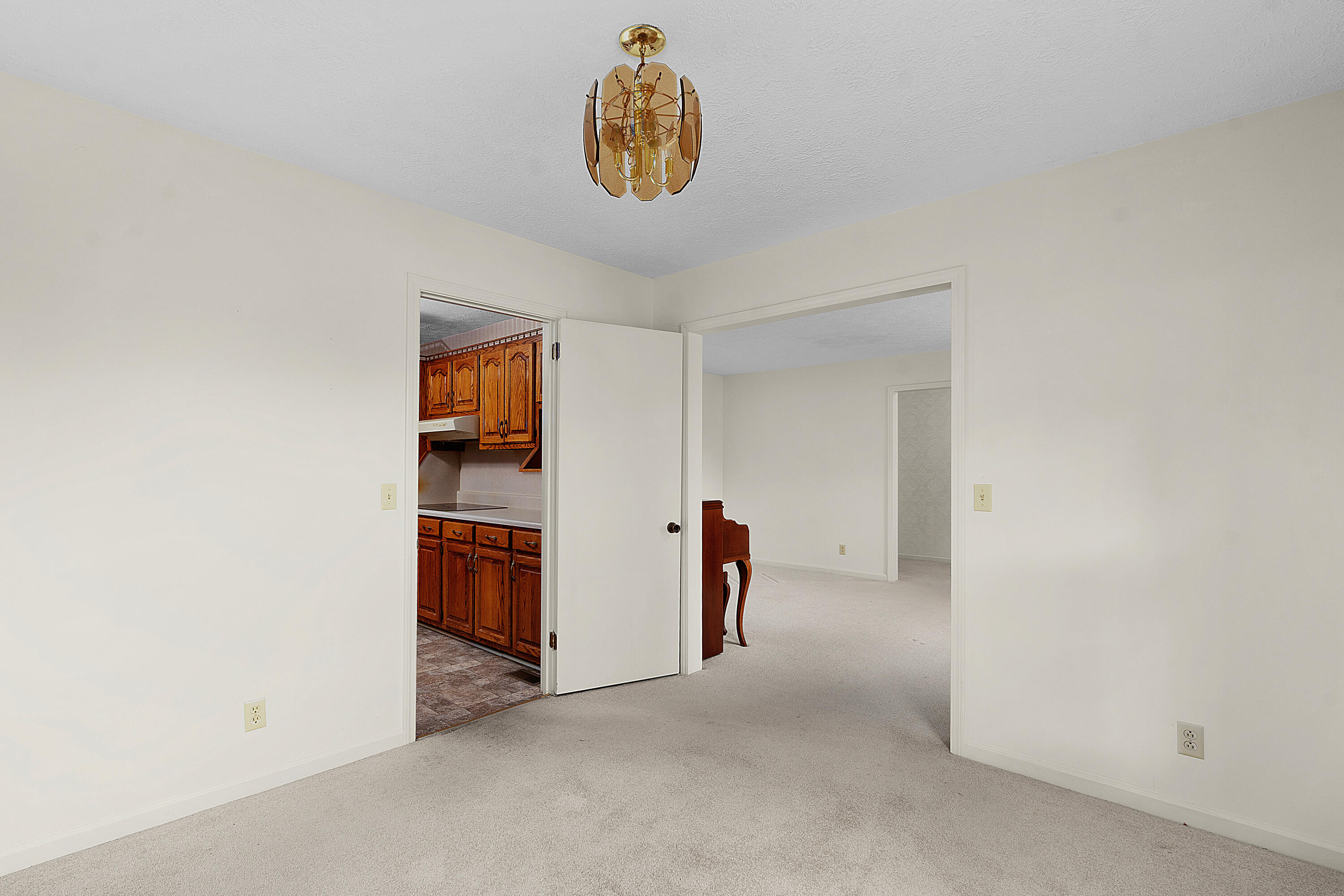 178 Quinton Drive SW