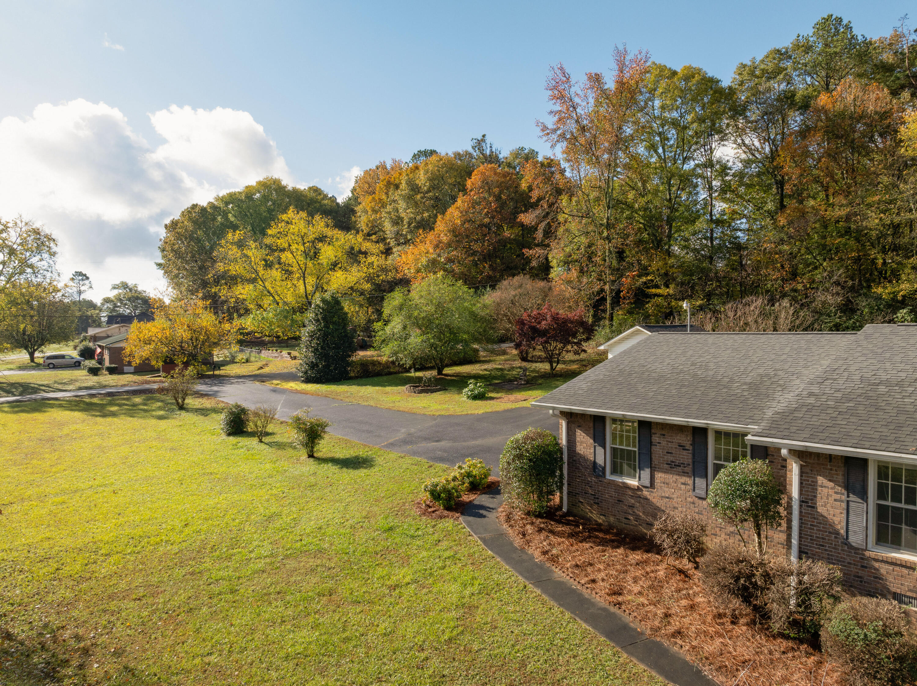 178 Quinton Drive SW