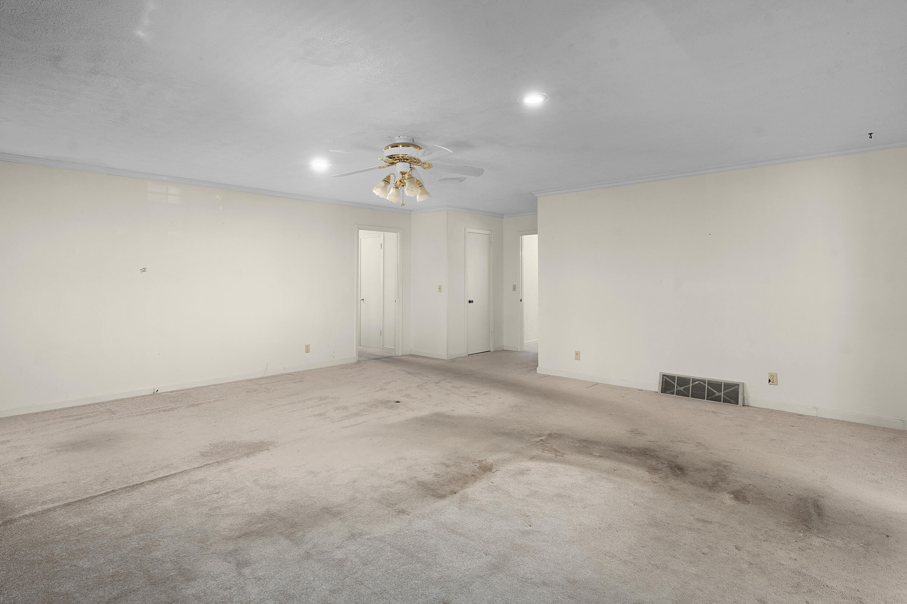 178 Quinton Drive SW