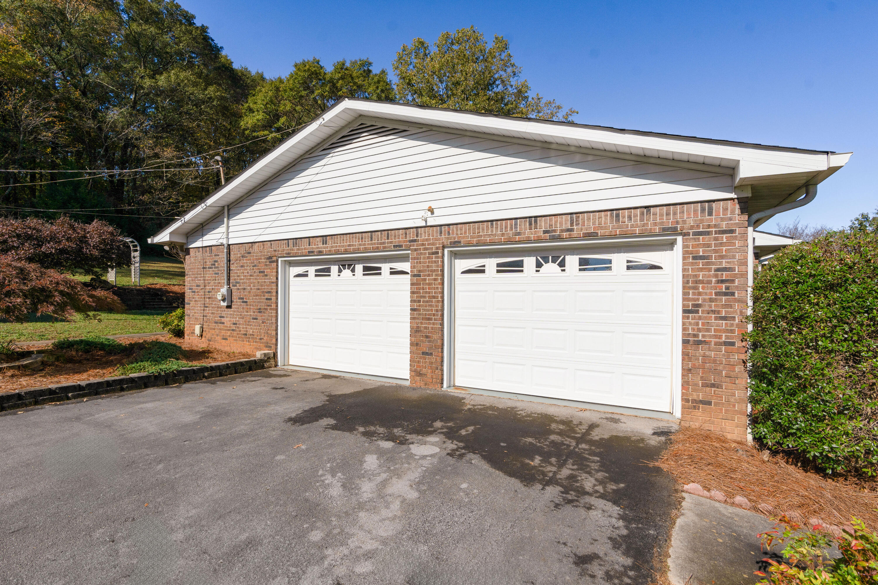 178 Quinton Drive SW