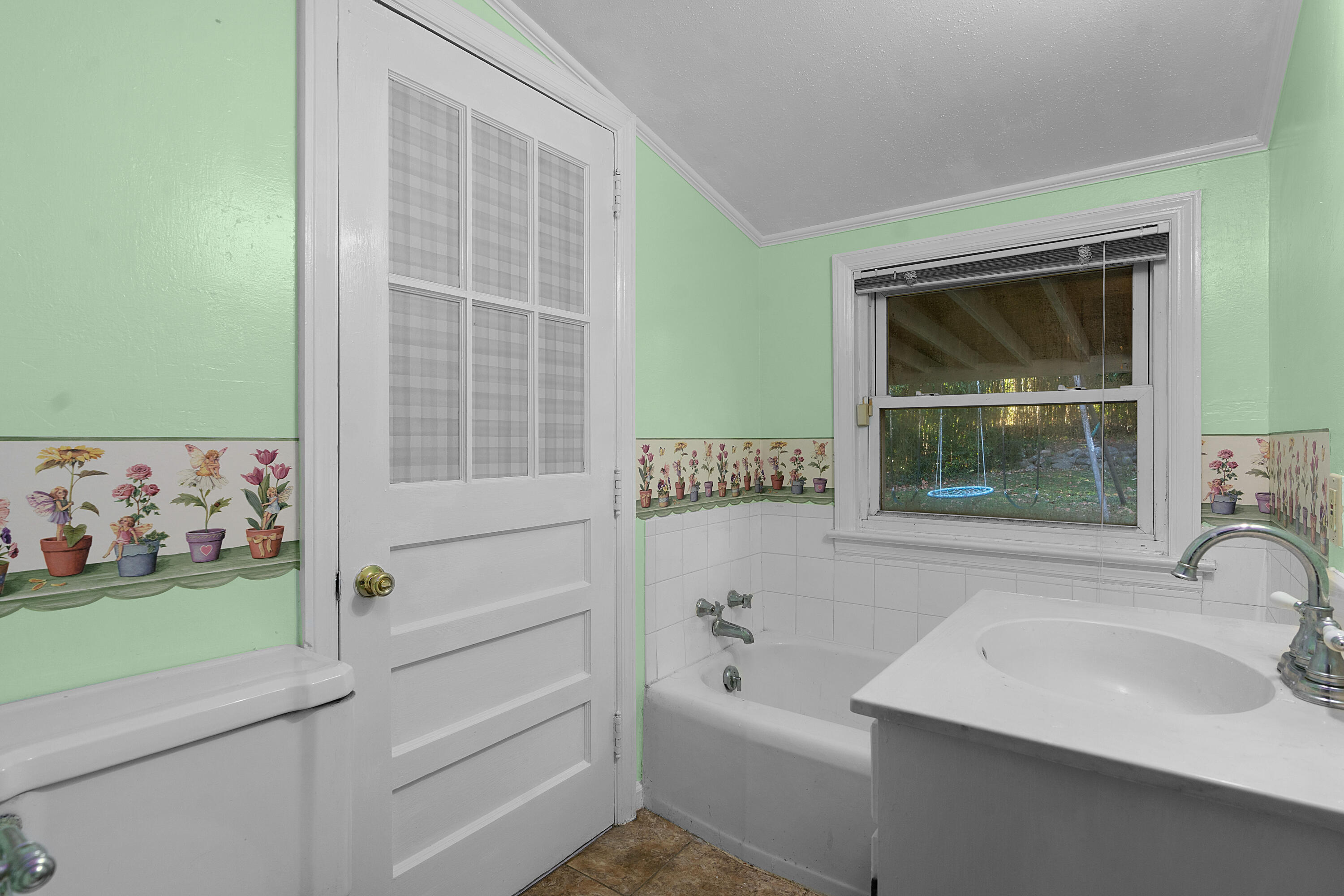 1206 Peter Pan Road
