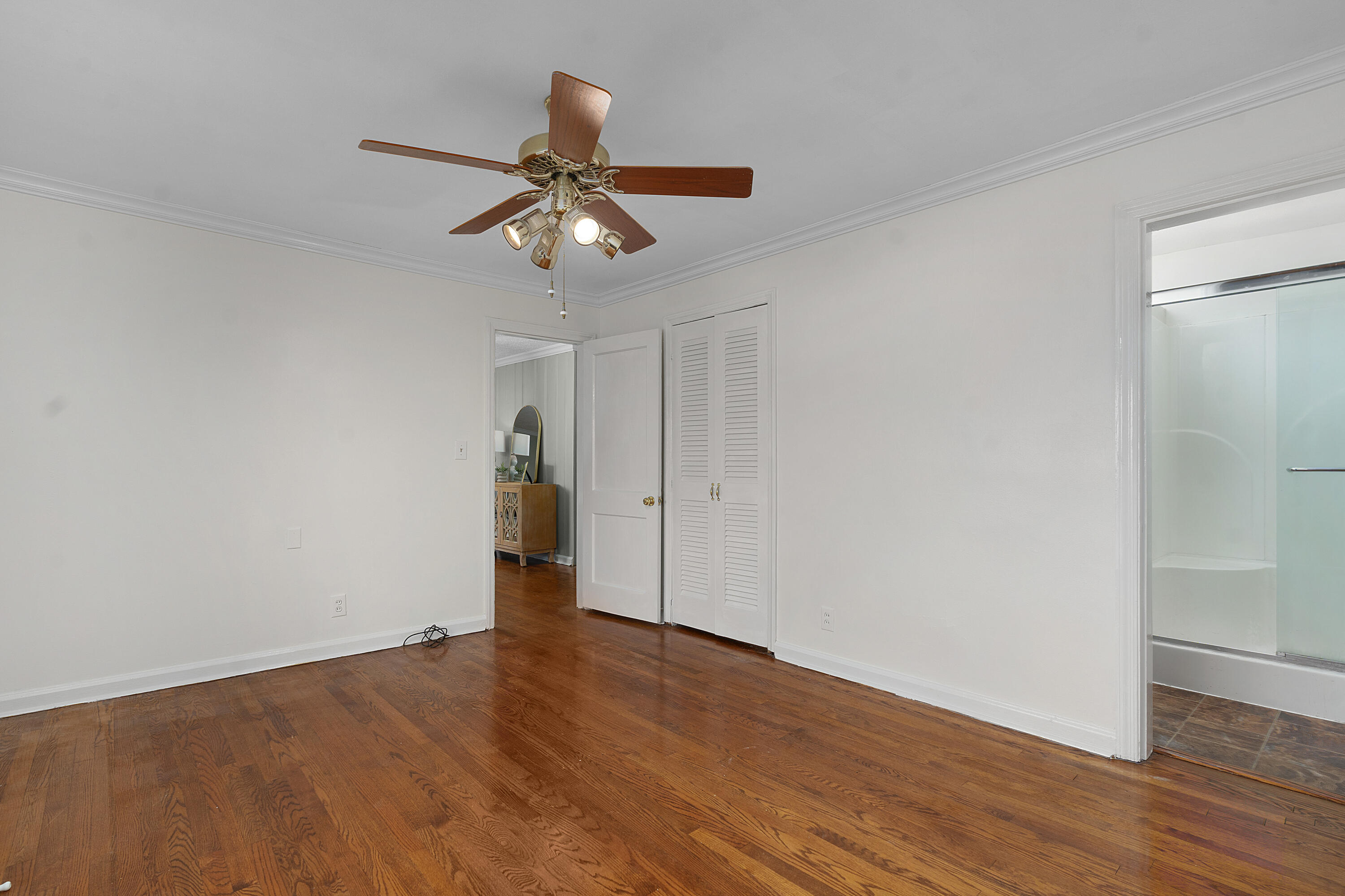 1206 Peter Pan Road