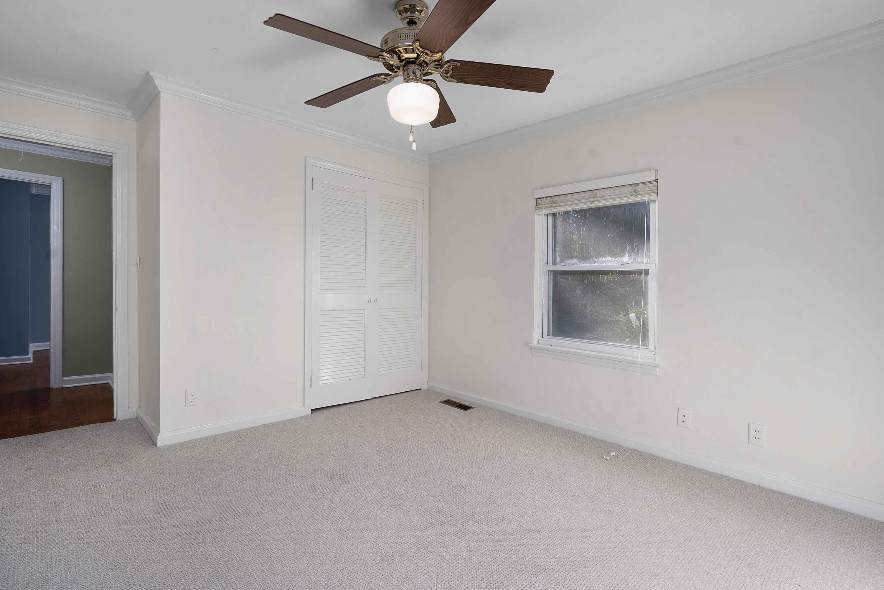 1206 Peter Pan Road