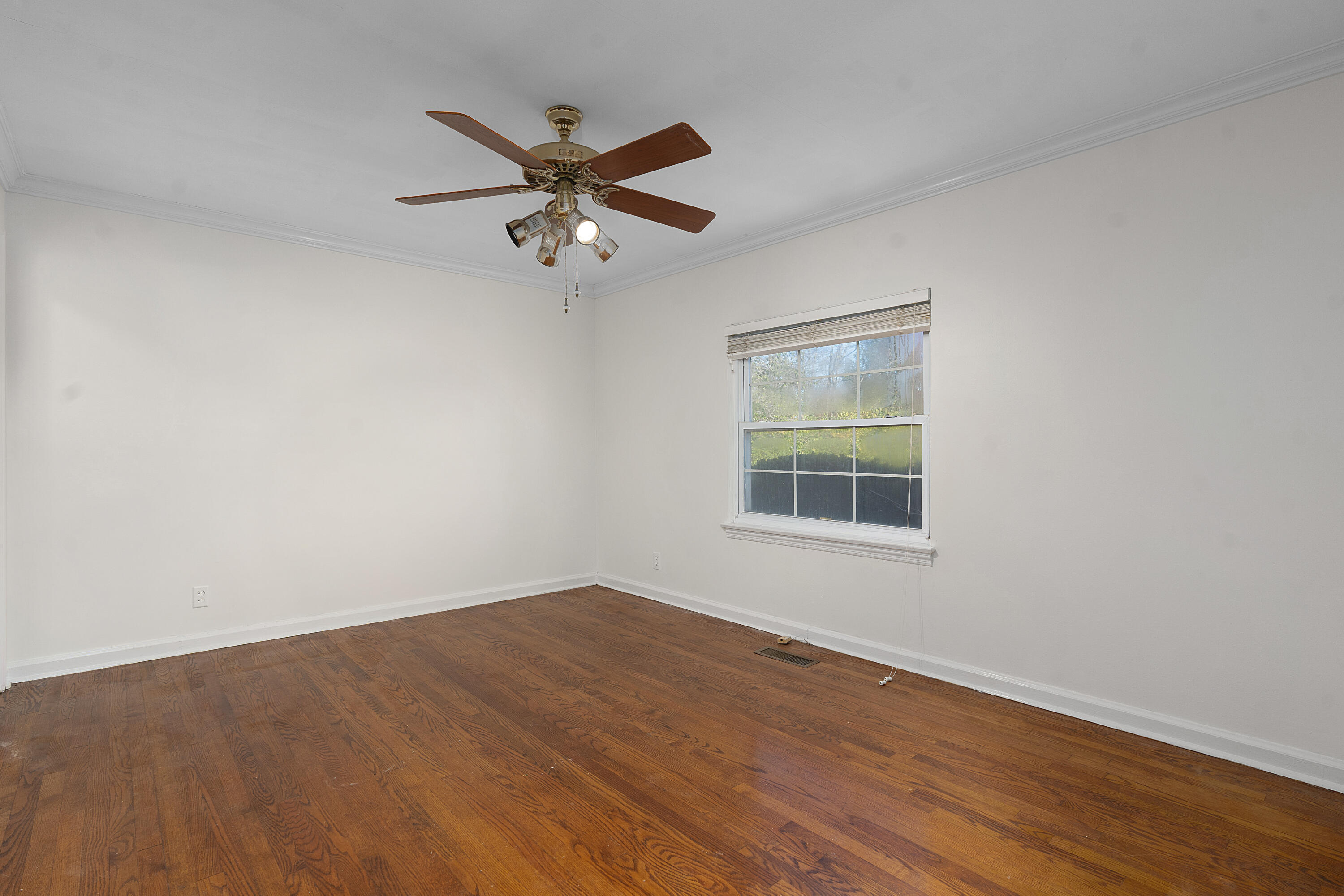 1206 Peter Pan Road