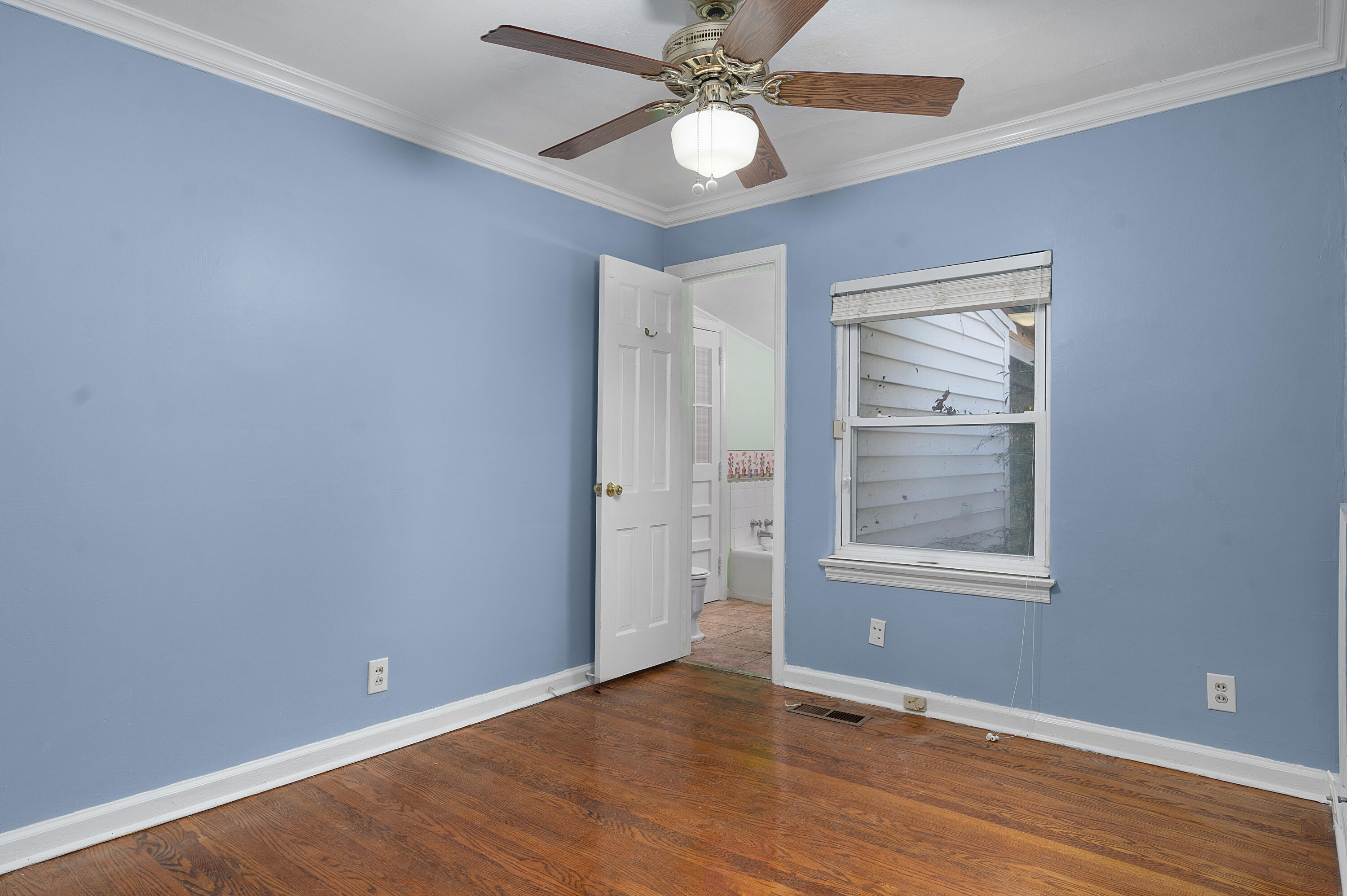 1206 Peter Pan Road