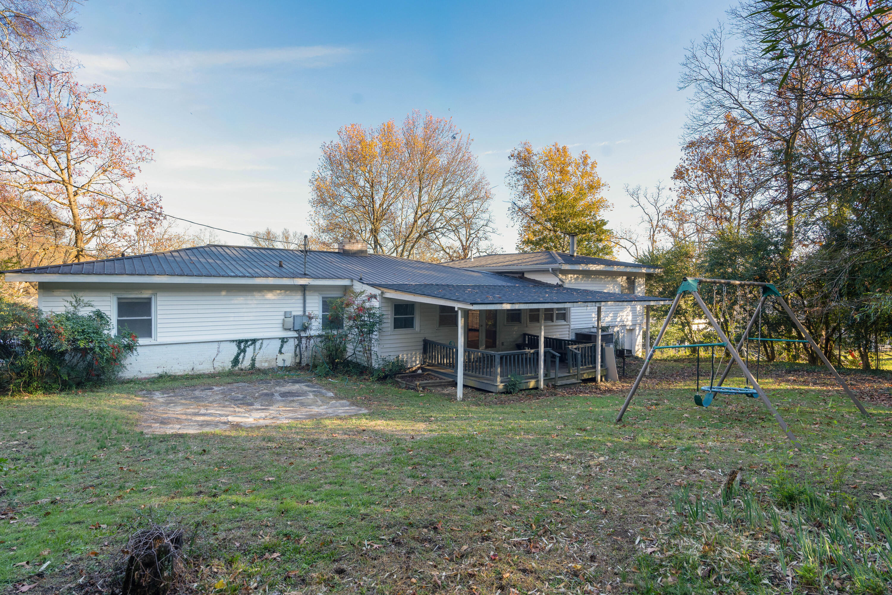 1206 Peter Pan Road