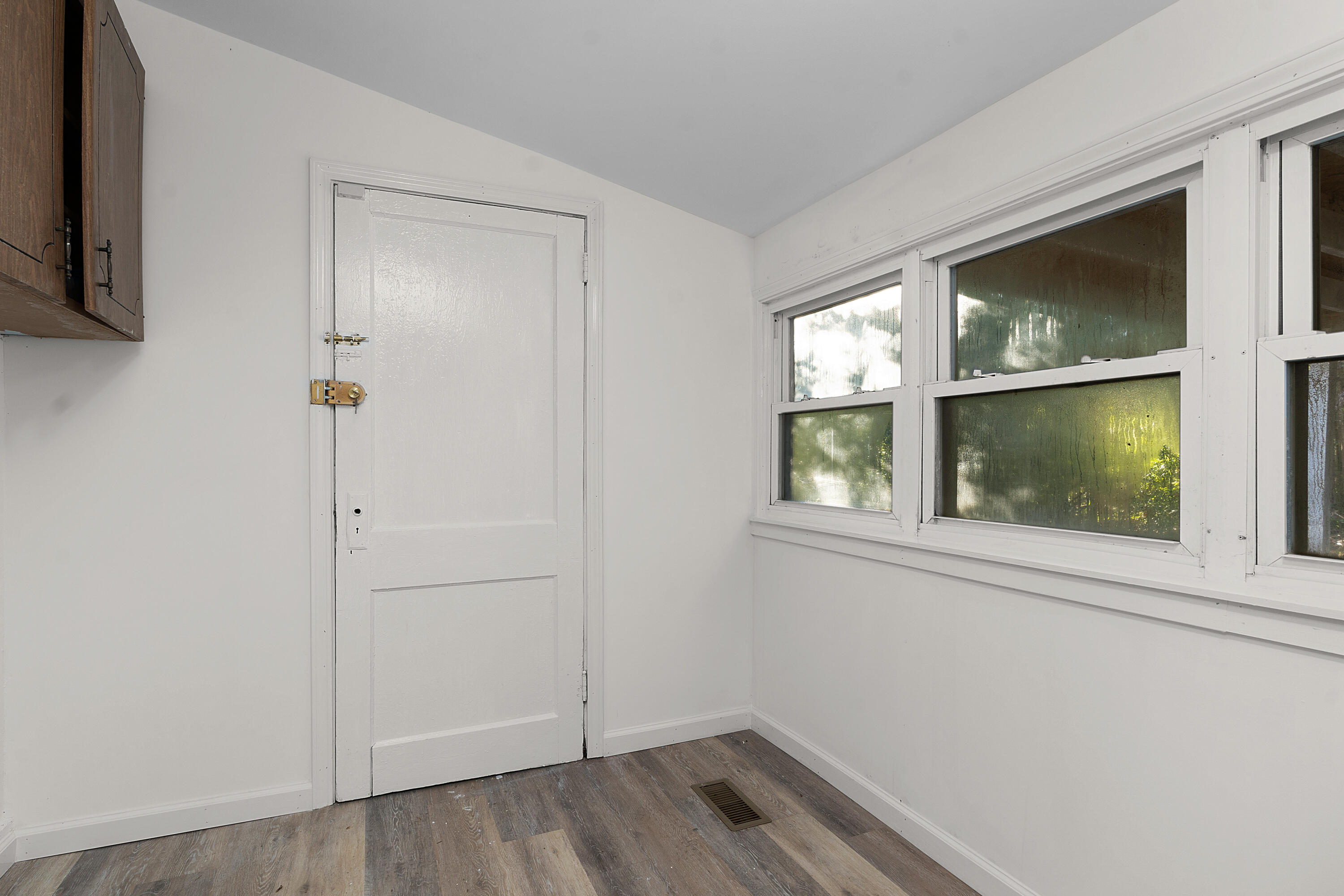 1206 Peter Pan Road