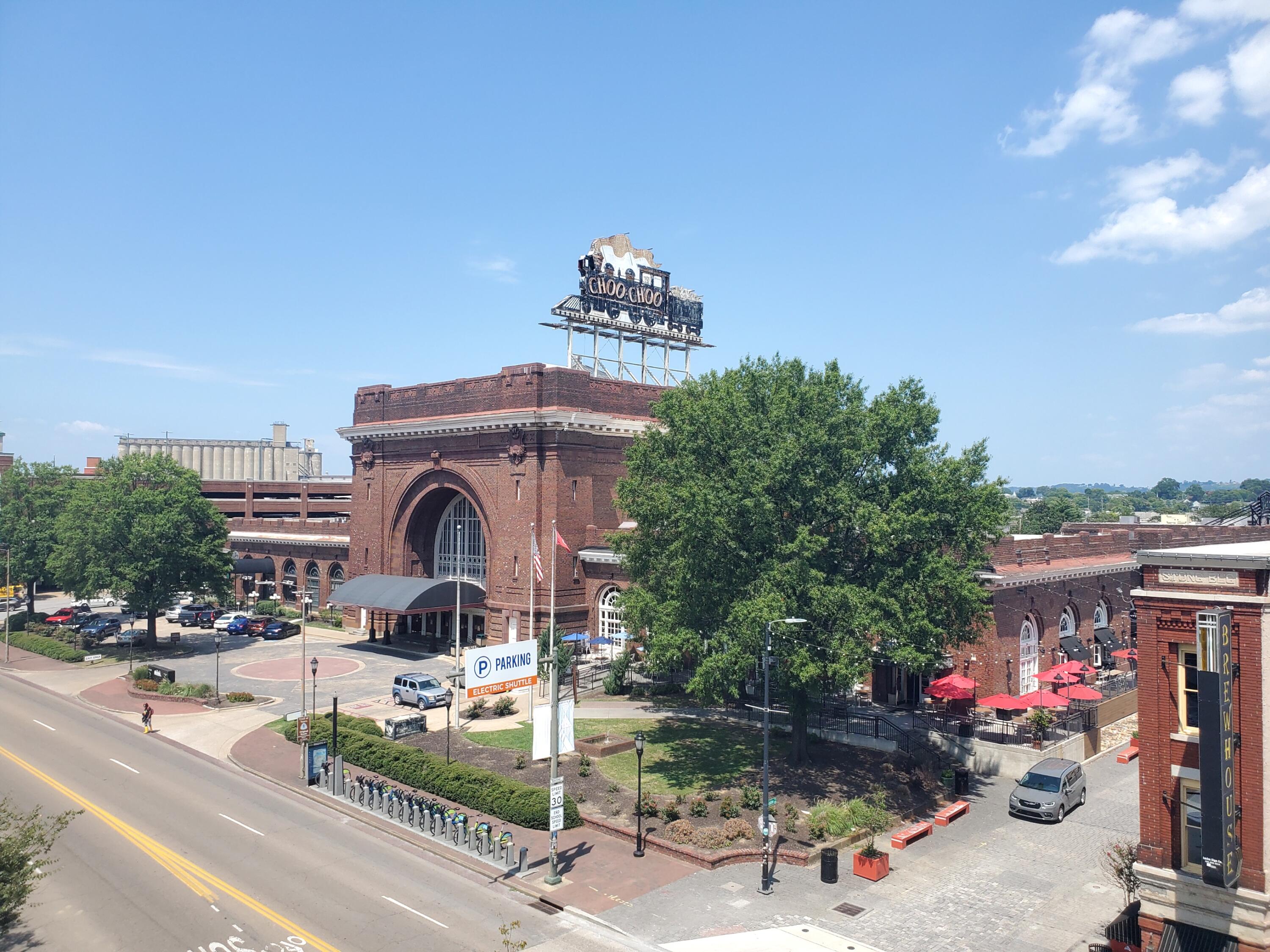 1467 Market Street, 200