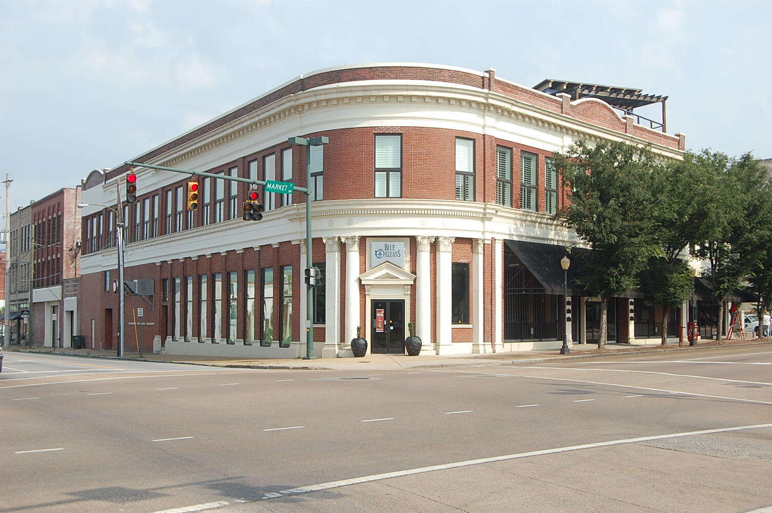 1467 Market Street, 200